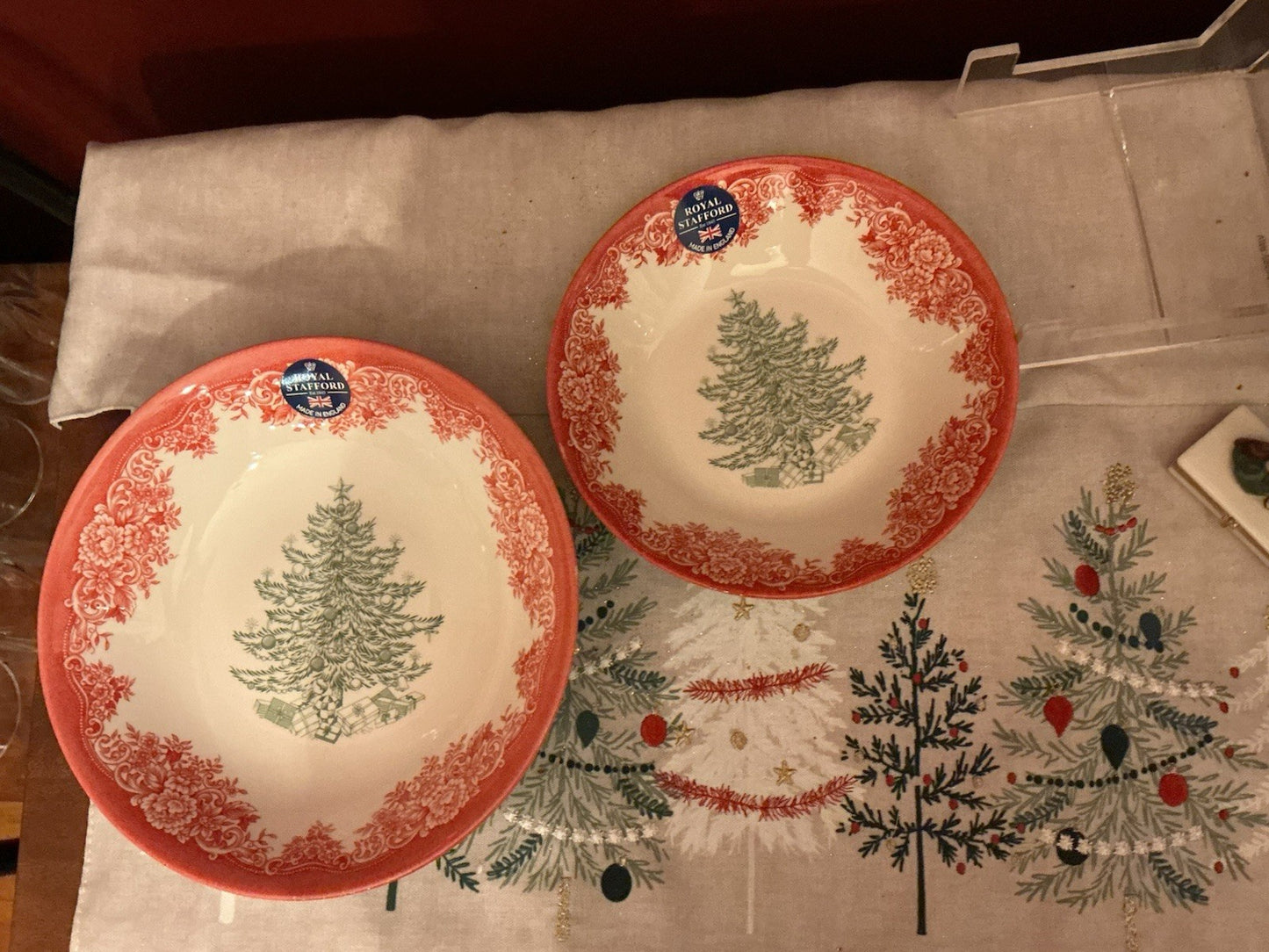 Royal Stafford Big Bowl 9” Red Border With Green Christmas Tree