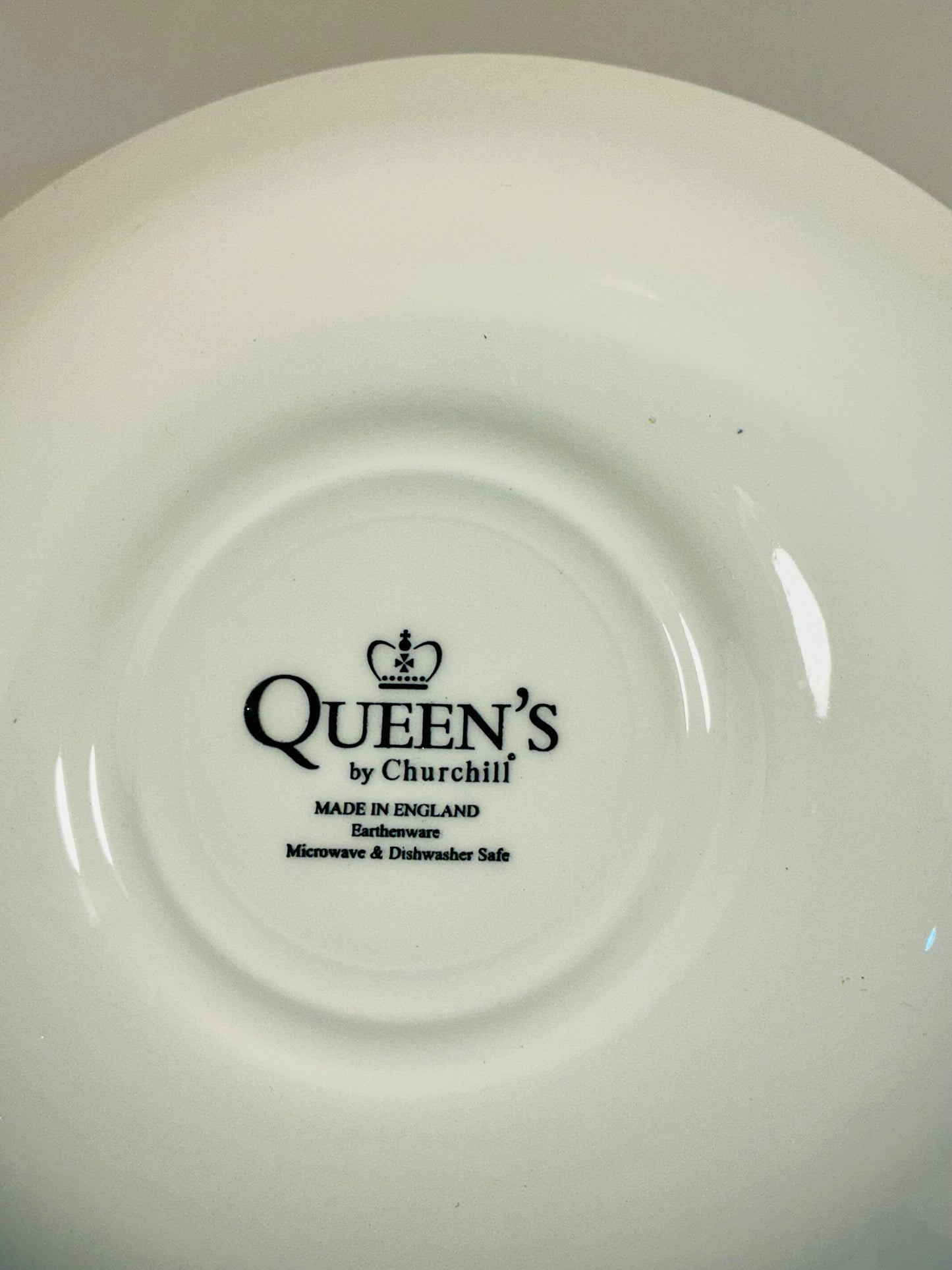 Queen’s by Churchill Blue Willow Pattern 9” Bowl. Made in England