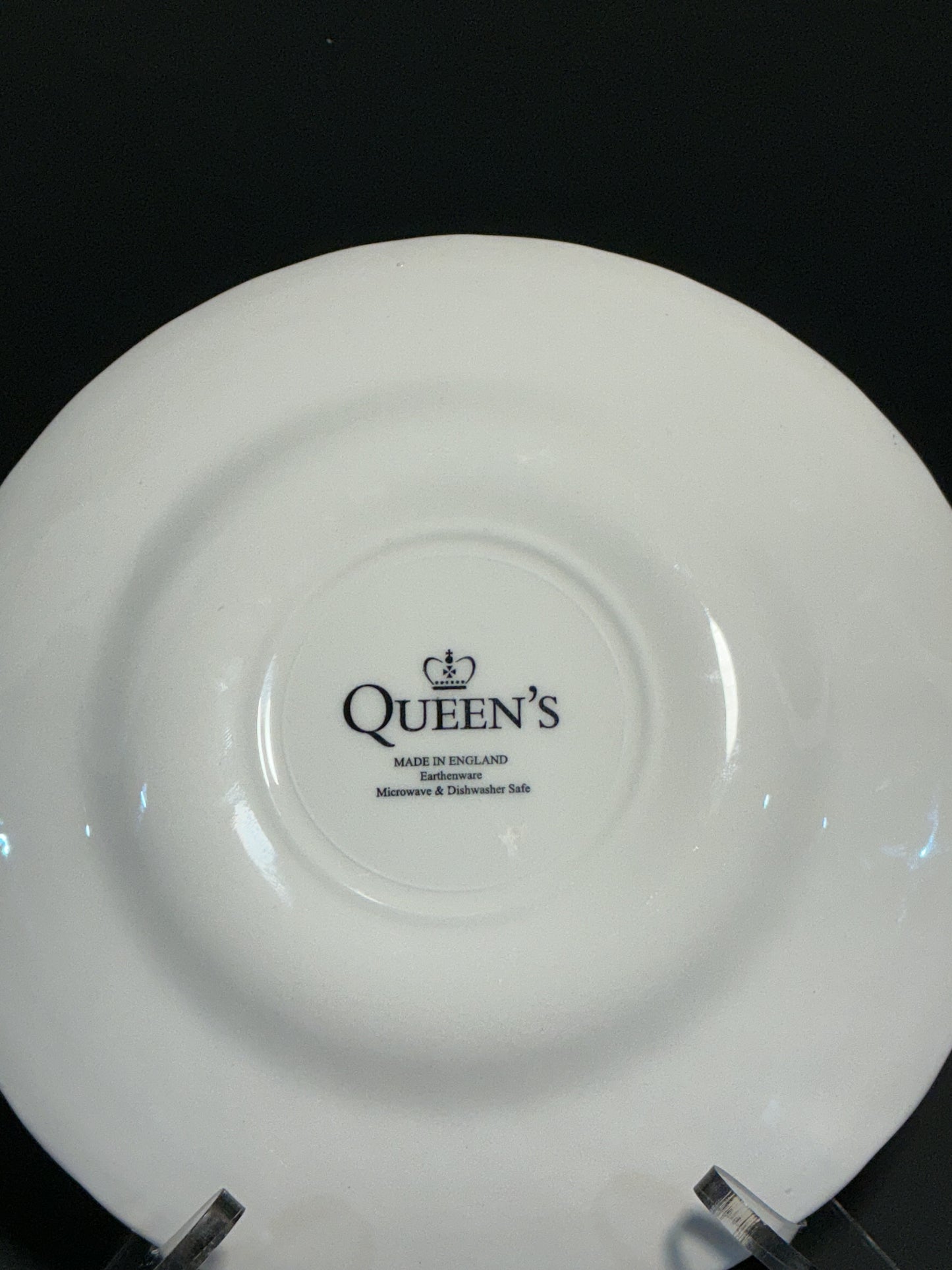 Queen’s Finlandia by Myofin/Churchill in staffordshier England from the Georgian collection 8.5” Pasta/Soup Bowl