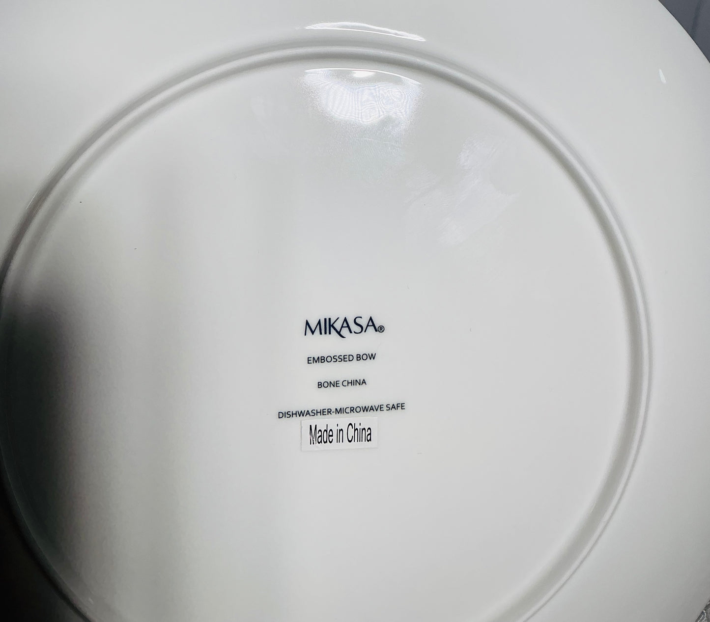 Mikasa Embossed Bow Bone China Dinner Plate 11"