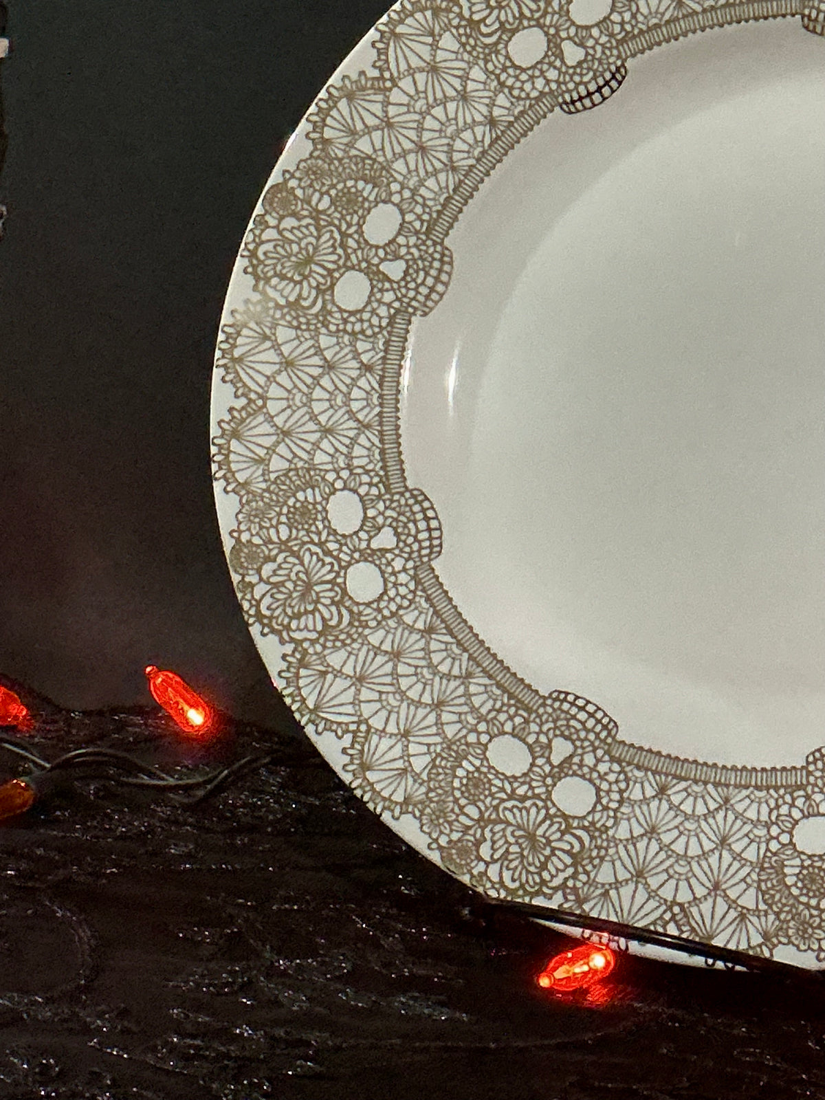 222 Fifth Skull Lace E-Gold Porcelain Dinner Plate 10.5" – Gothic Gold Lace Border | Hand Wash Only