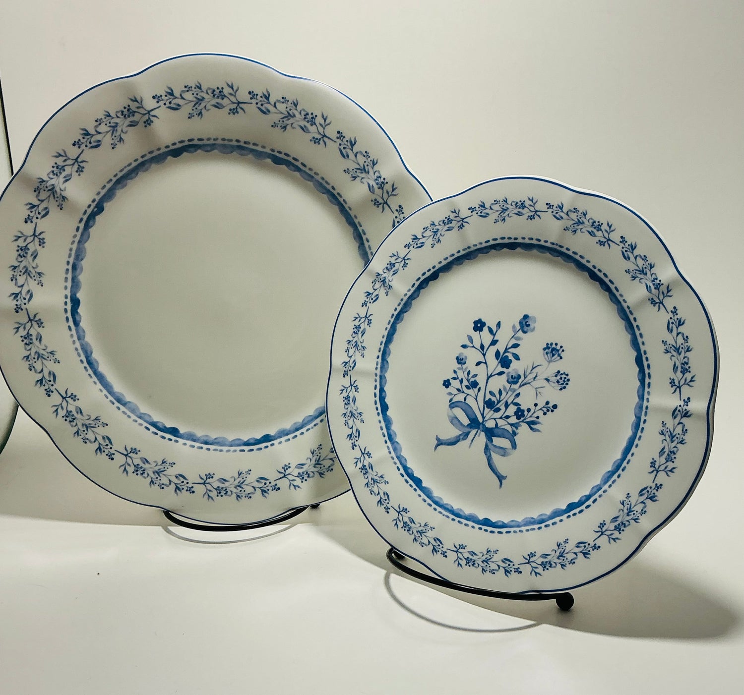 Legend dinnerware