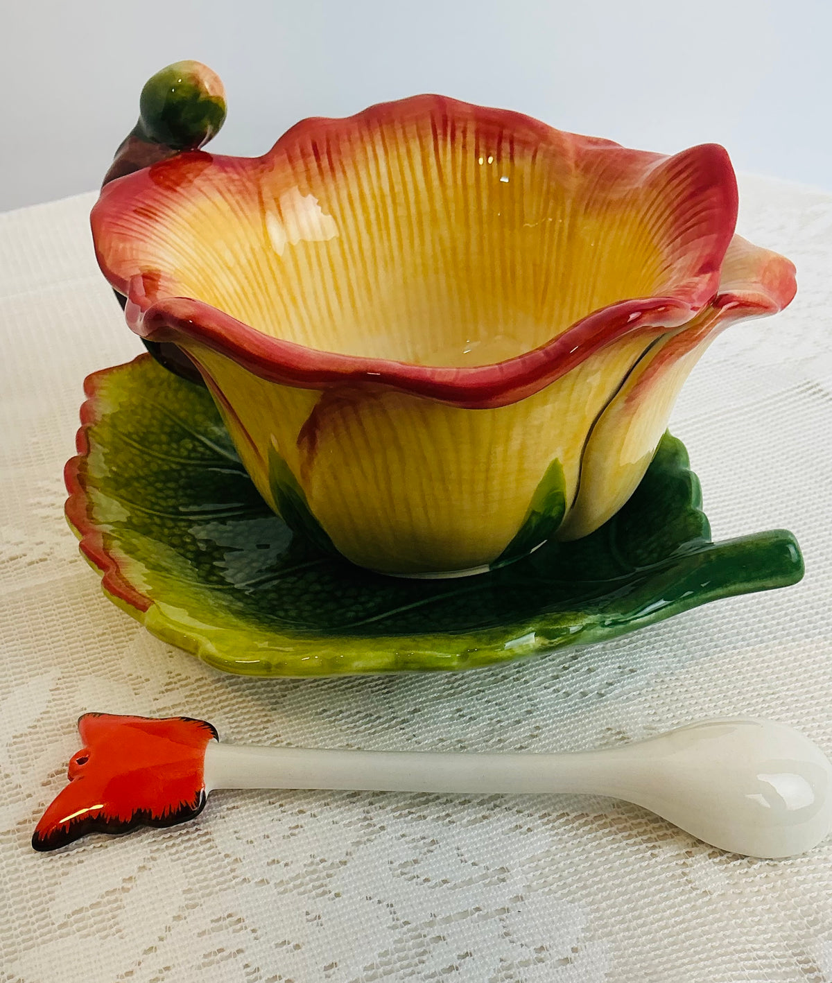 CornerRuby Garden Collection Handcrafted Flower Mug & Teacup Set