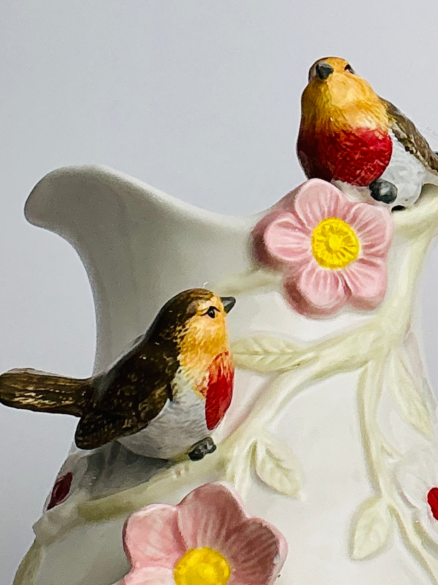 CornerRuby Ceramic Robin Bird Pitcher | 3D Sculpted Flowers & Robins | Cream Decorative Jug 9"