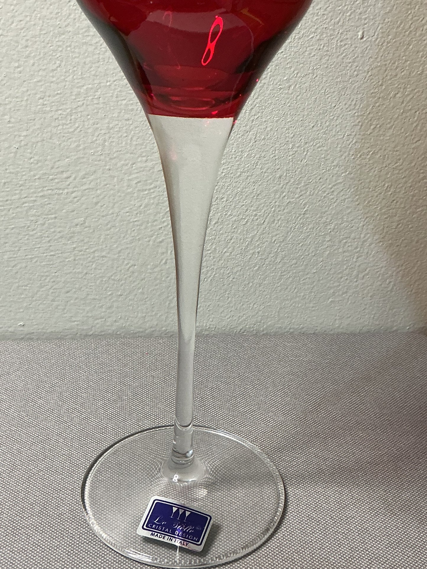 Le Stella Crystal Design Fluted Champagne glass 8 oz red