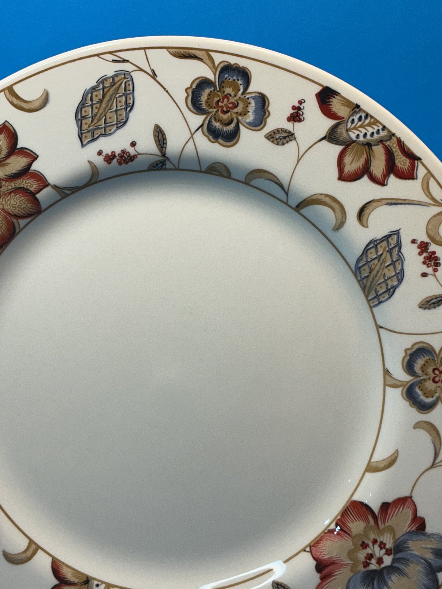 Queen’s Churchill Jacobean Dinner Plate 10 3/4” Floral Vintage