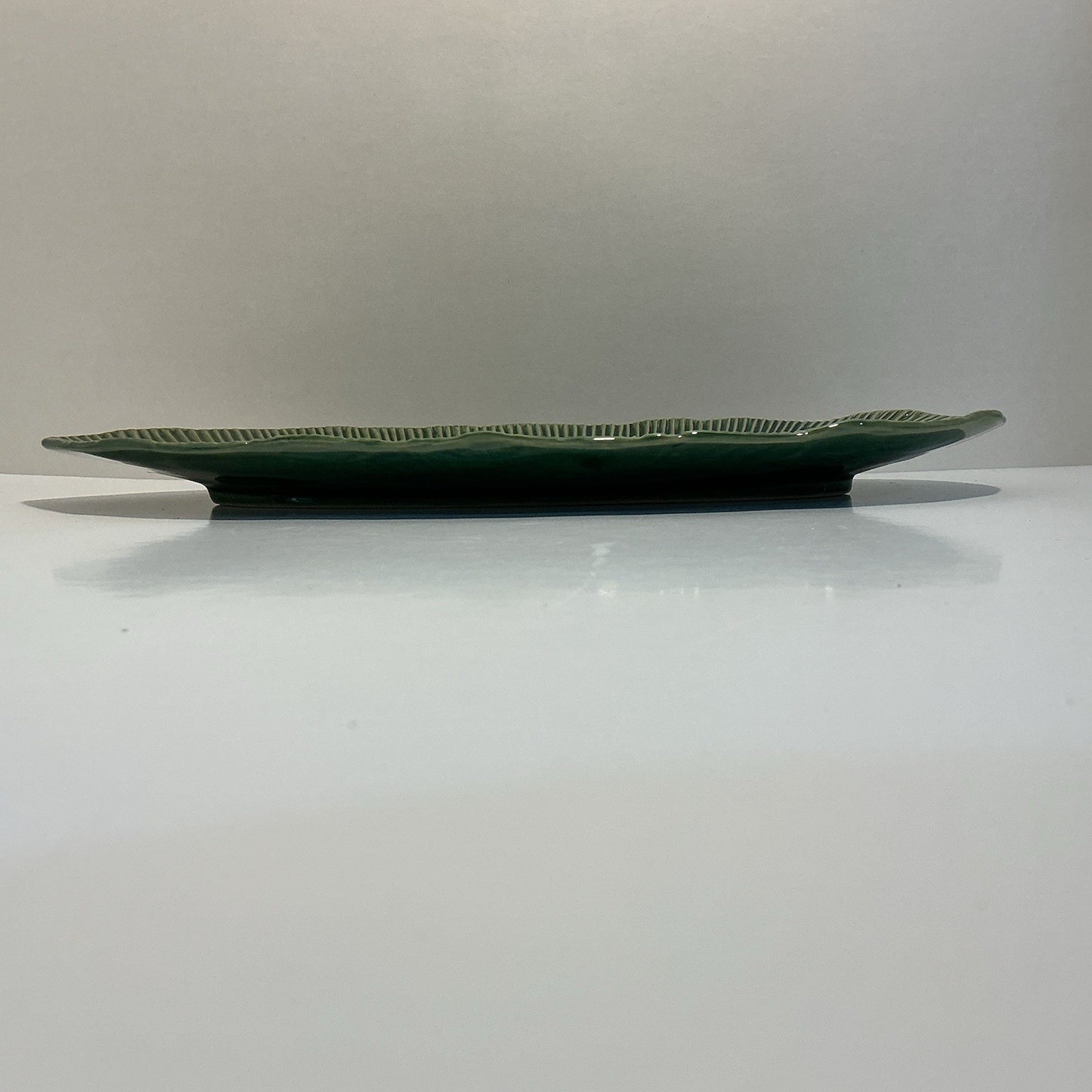 Banana Leaf Platter Green 12.3/4” Long 5”wide Made In Japan/world Traveler