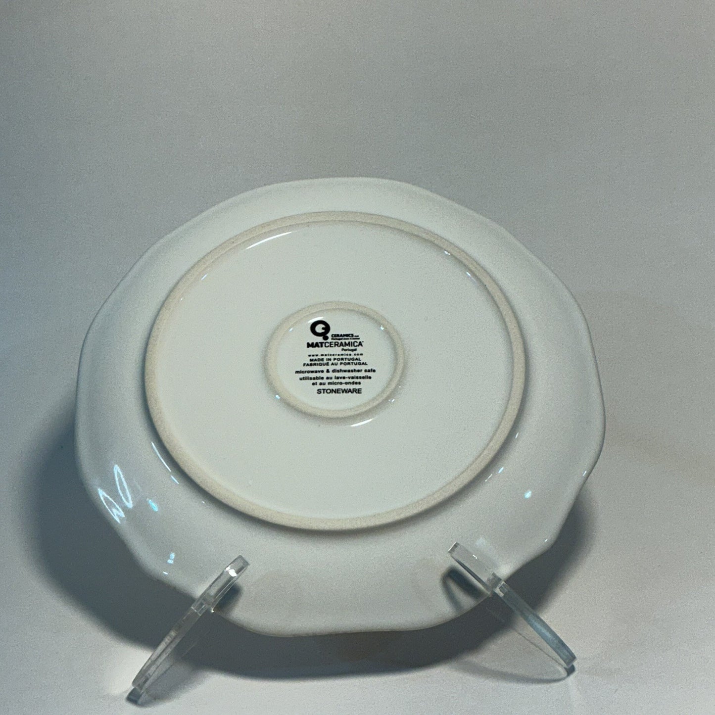 Matceramica Portugal salad/dessert  plate 8.5 inches  Pink M2A60