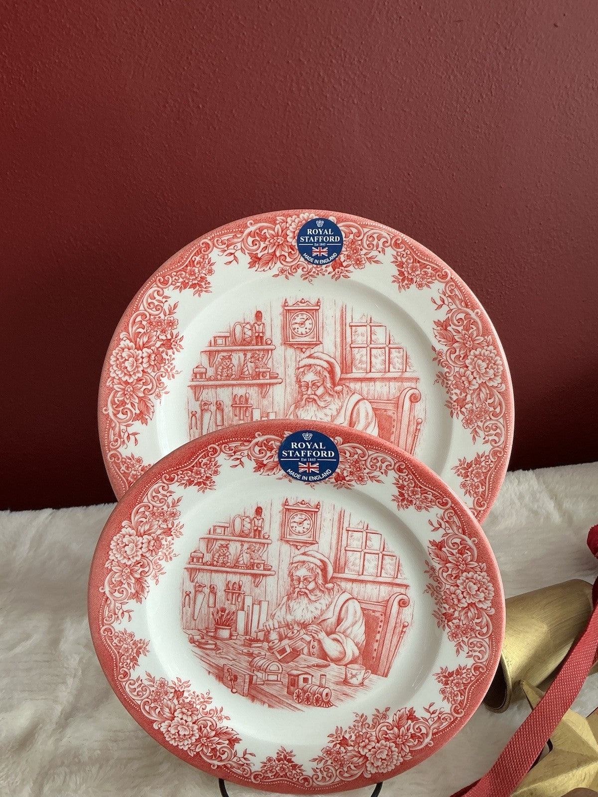Royal Stafford Santa’s Workshop Dinner plate 11”