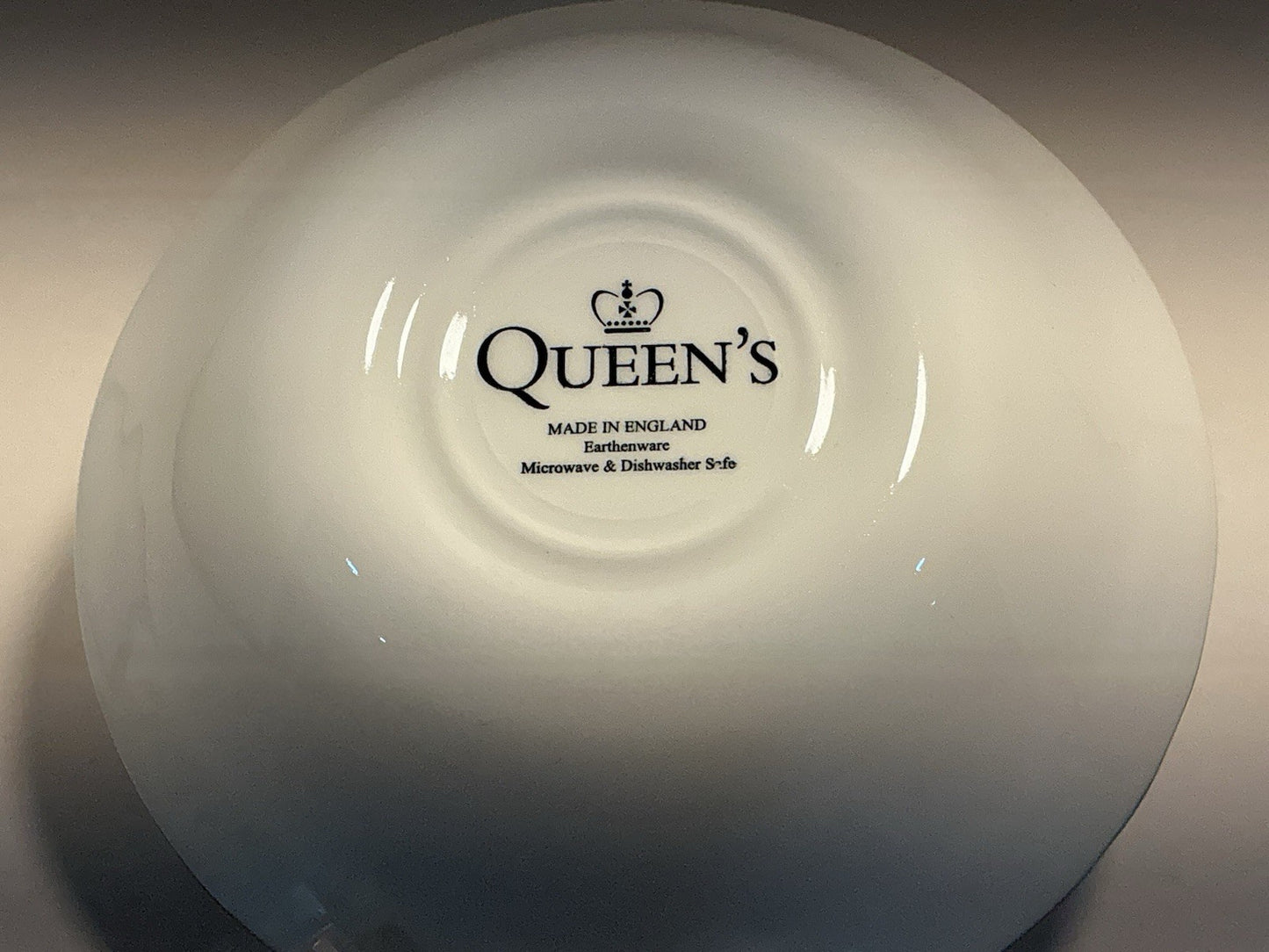 Queens Royal Wessex, Churchill Tonquin Blue Del Design 9” Made In England Bowl
