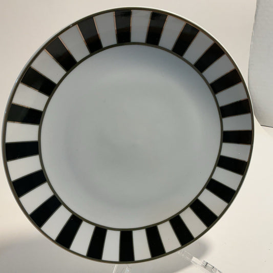 Grace Teaware Salad/dessert Plates Black/white/gold Set Of 2