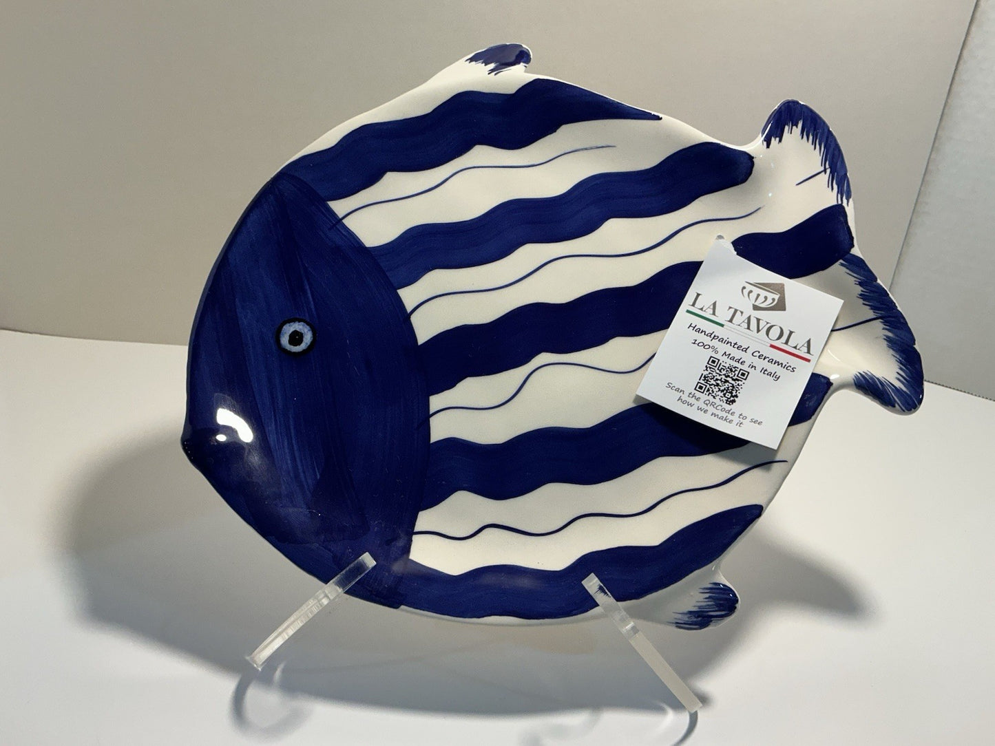 La Tavola, Ceramic Fish Shaped Blue Plate Hand Painted In Italy 10x10”