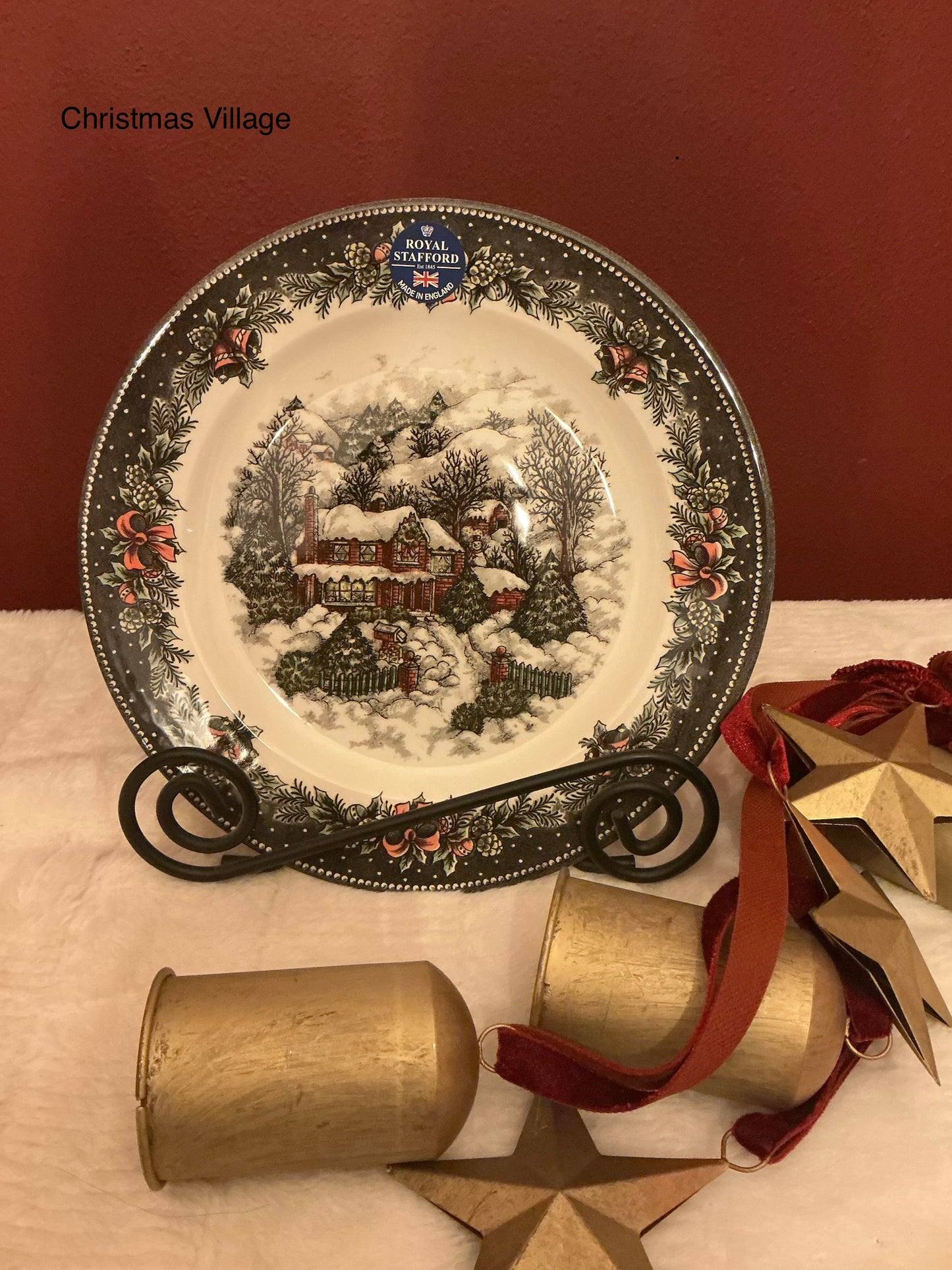 New Royal Stafford Christmas Village Dinner Plate 11”