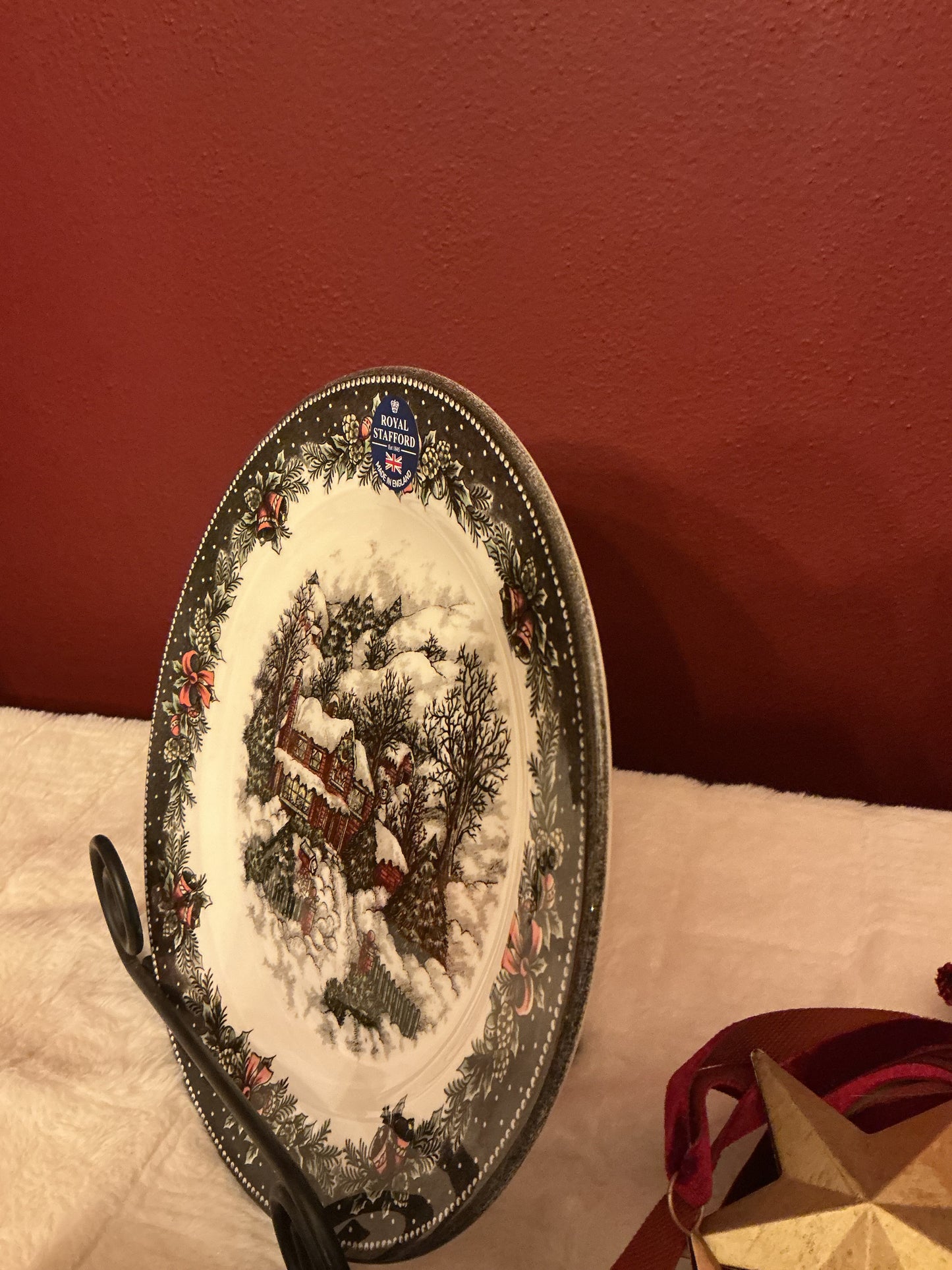 New Royal Stafford Christmas Village Dinner Plate 11”