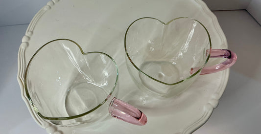 BKLYN Steel Novelty Collection set of 2 glass heart mugs w/ pink handles-14oz-