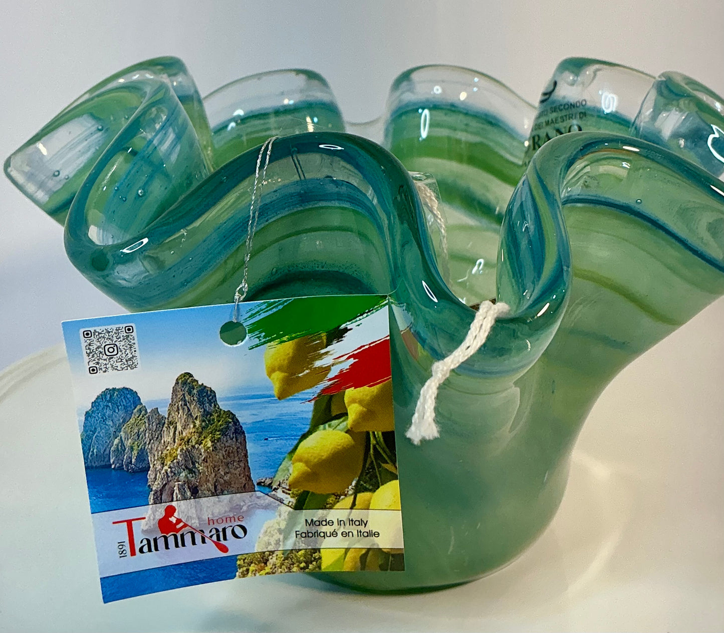 Murano Vetro Eseguito , handblown ruffled centerpiece, Vintage, Made in Italy.