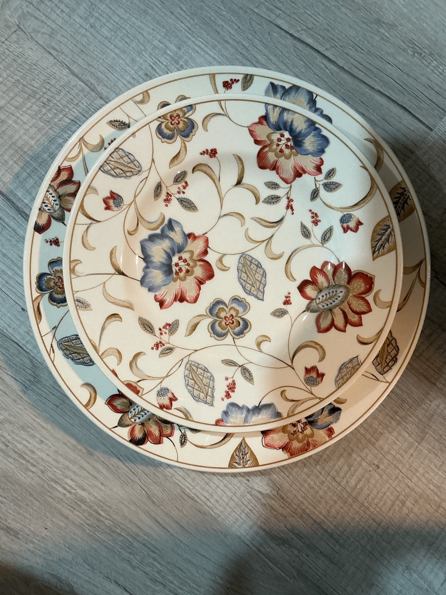 Queen’s Churchill Jacobean Salad Plate 8” Floral Vintage