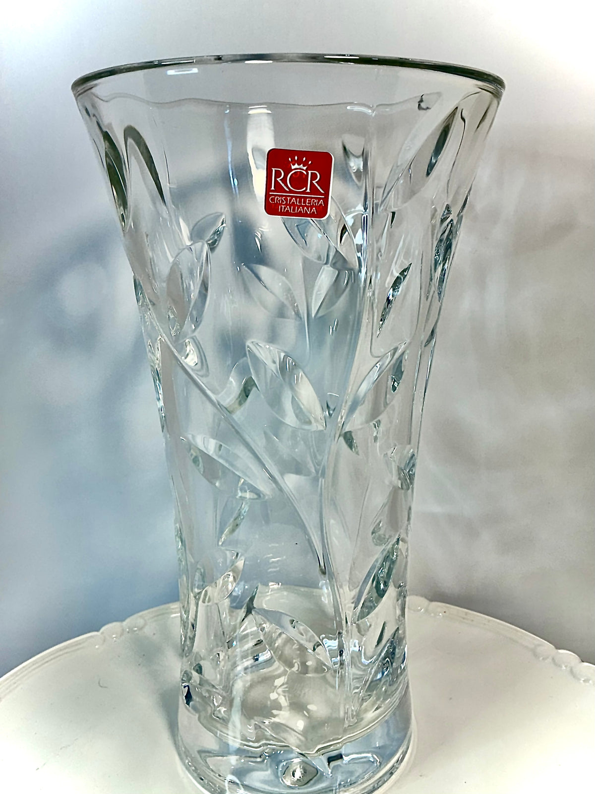 RCR Royal Crystal Rock Laurus Vintage Vase-11” Cut Crystal Floral Leaf Design,Made in Italy