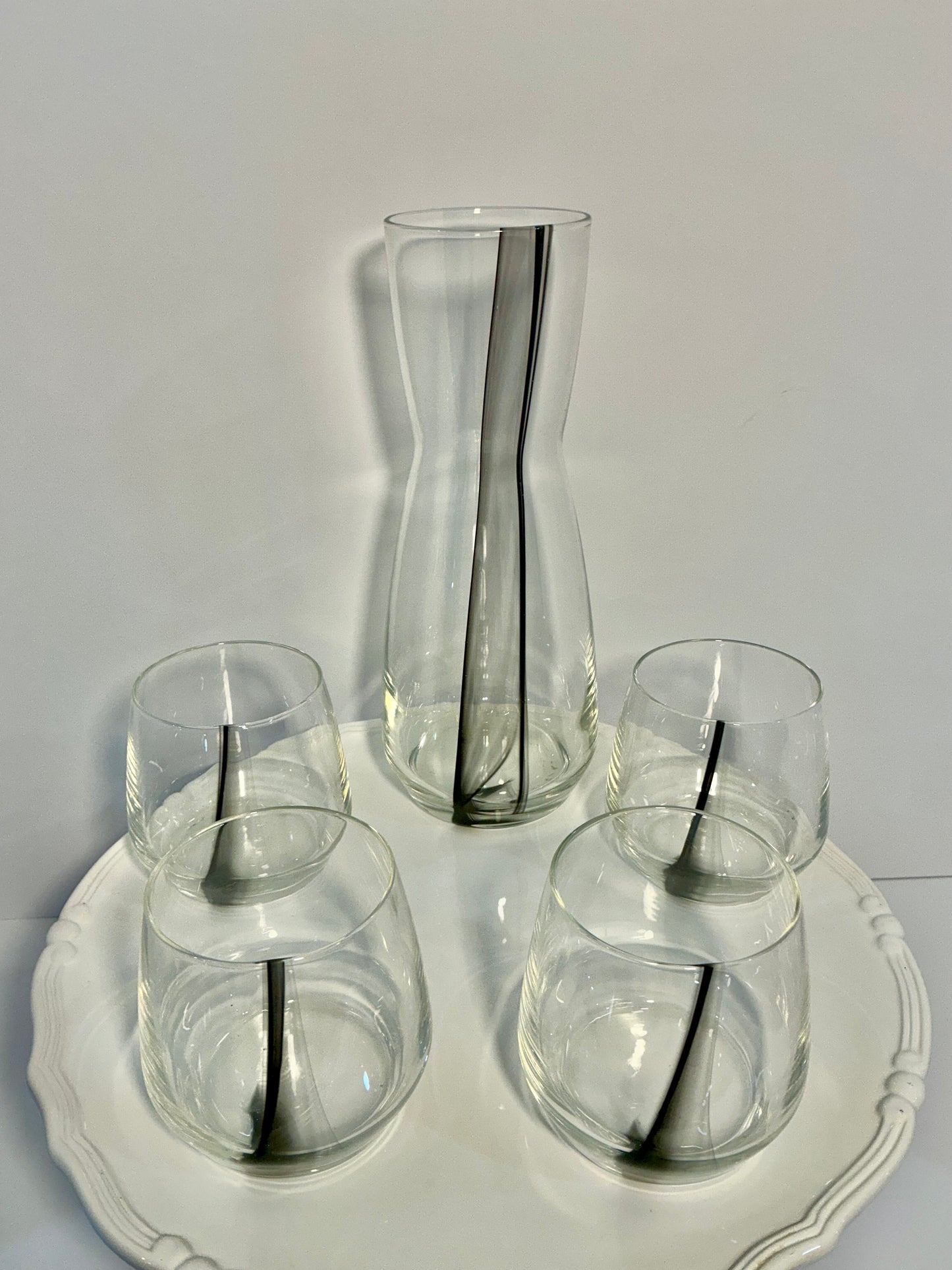 Royal Leedarm Ebony Decanter and Water Glass Set , characterized by a Unique Black Waves Design, carafe and 4 drinking glasses 12.5oz