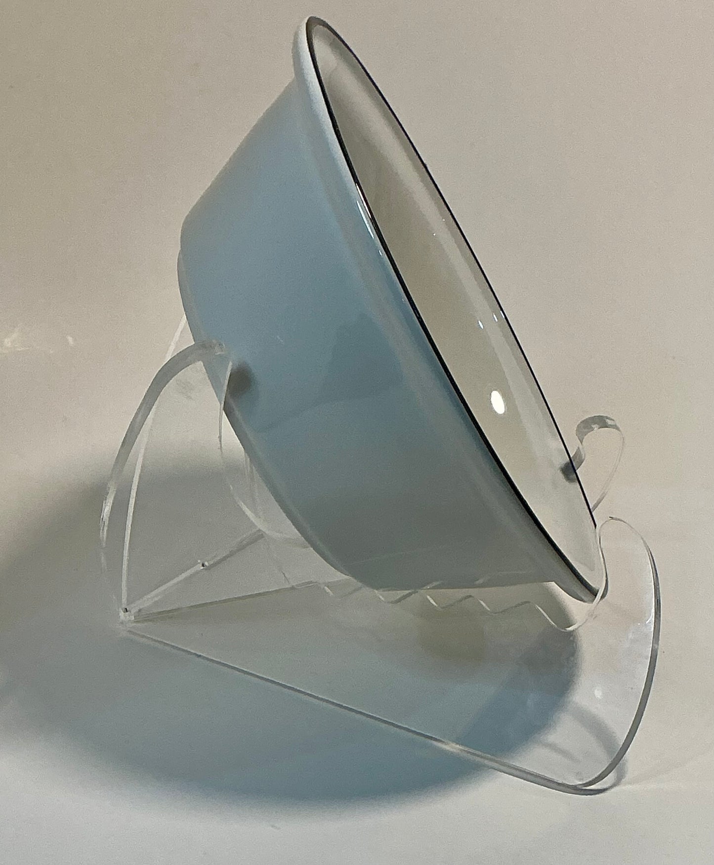 Godinger Abbey Collection 18oz soup bowl white shiny glaze and black trim 7”x2.5”