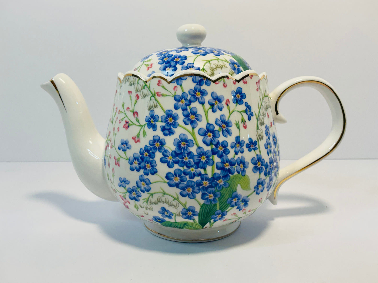 Grace’s Teaware Fine Porcelain 7 pcs Set Blue,Pink Floral