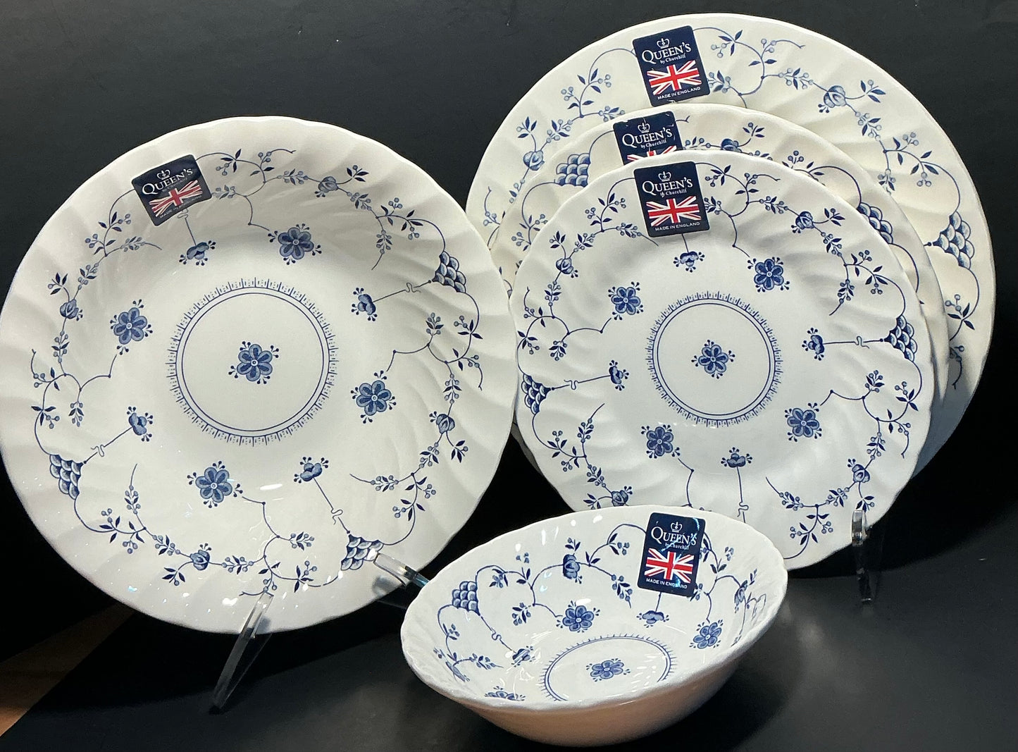 Queen’s Finlandia by Myofin/Churchill in staffordshier England from the  Georgian collection Set of 5 Pieces