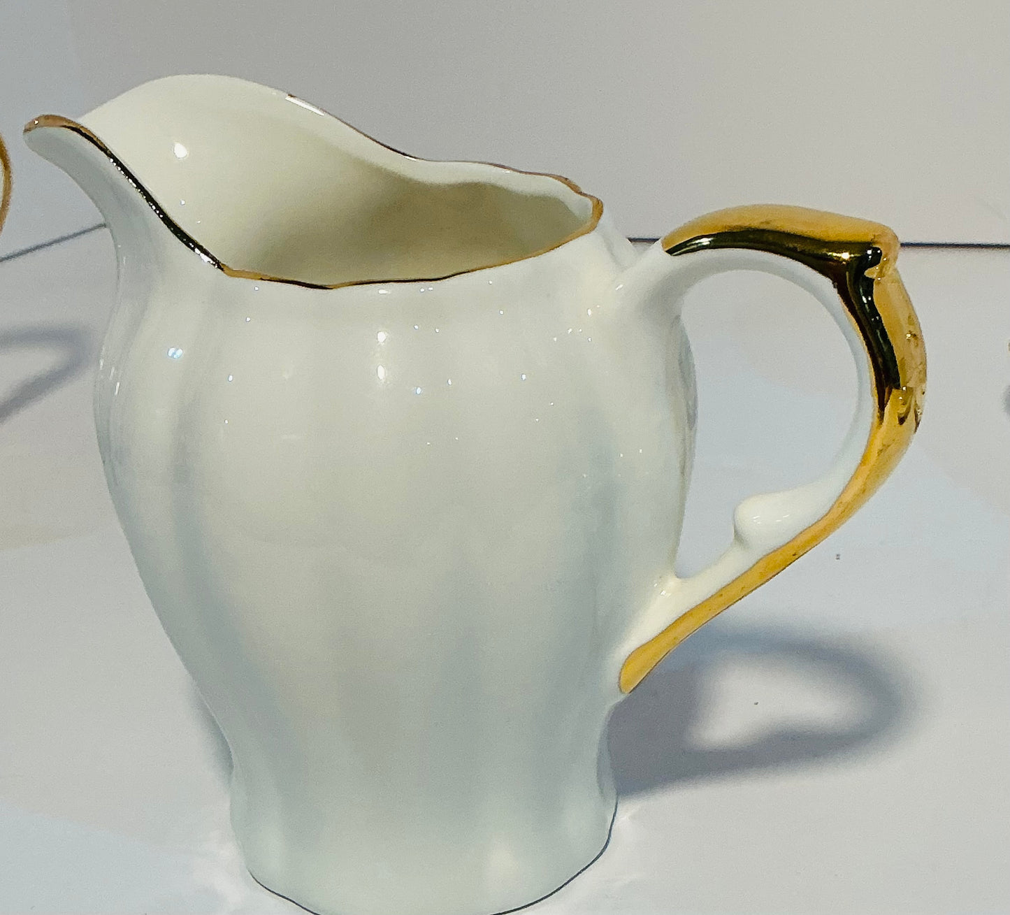 Grace’s Teaware Set of 2 Fine Porcelain Tea/Coffee cups & Saucers w/ creamer & sugar bowl