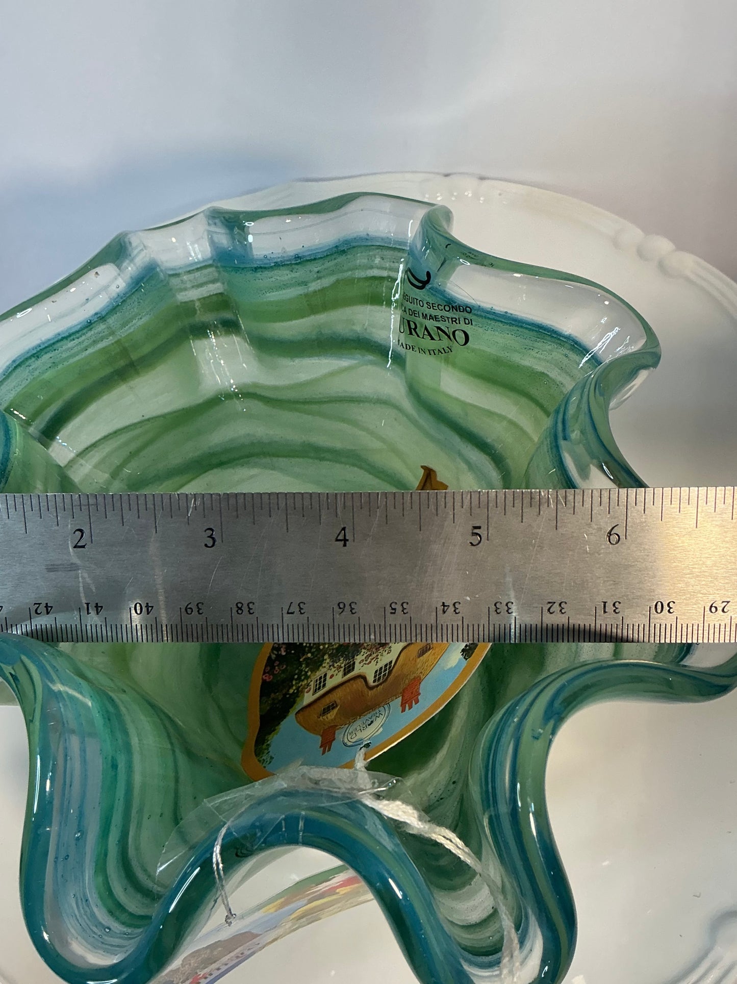 Murano Vetro Eseguito , handblown ruffled centerpiece, Vintage, Made in Italy.