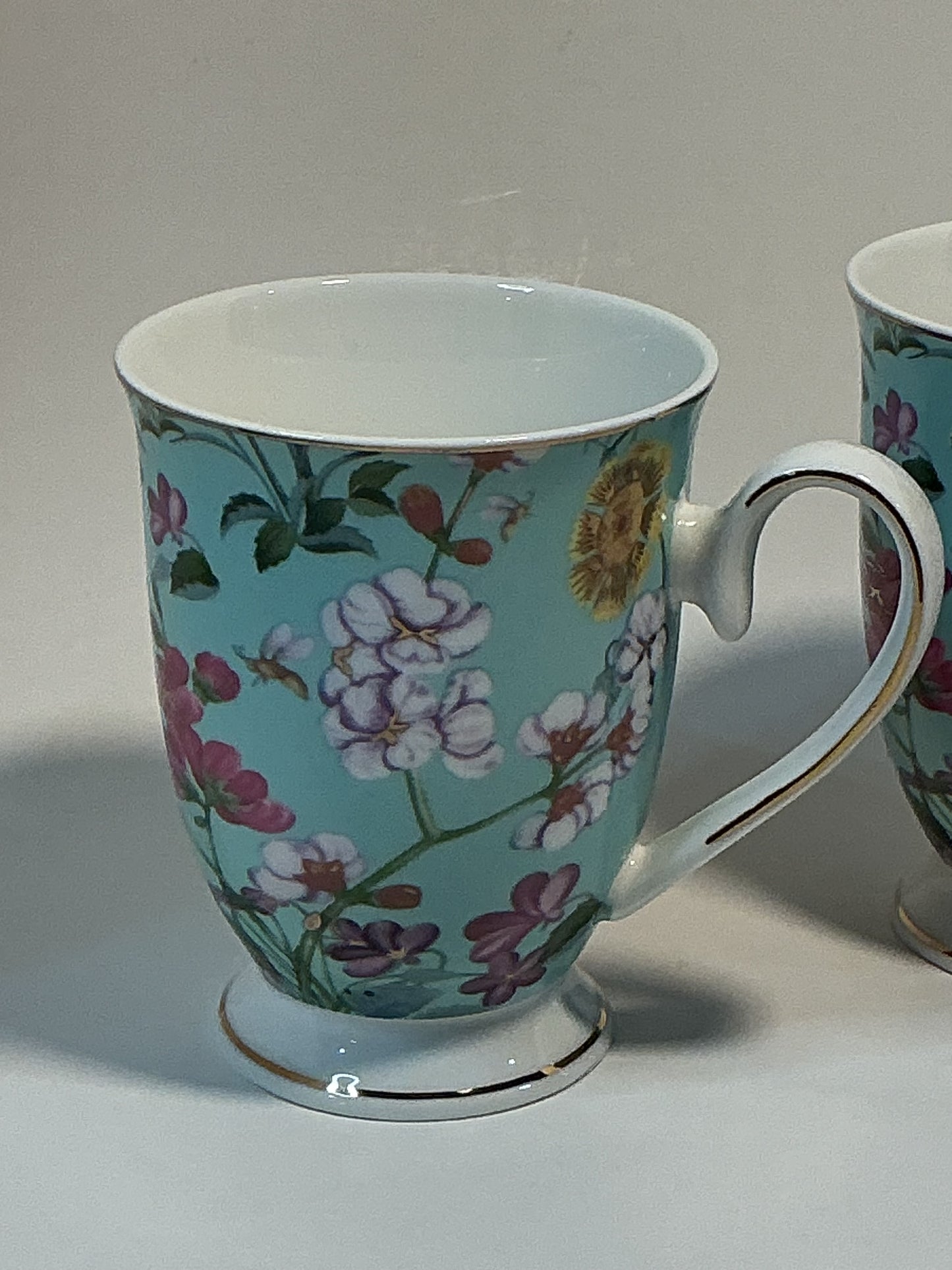 Grace’s Teaware Set of 2 coffee mugs with a blue&floral design