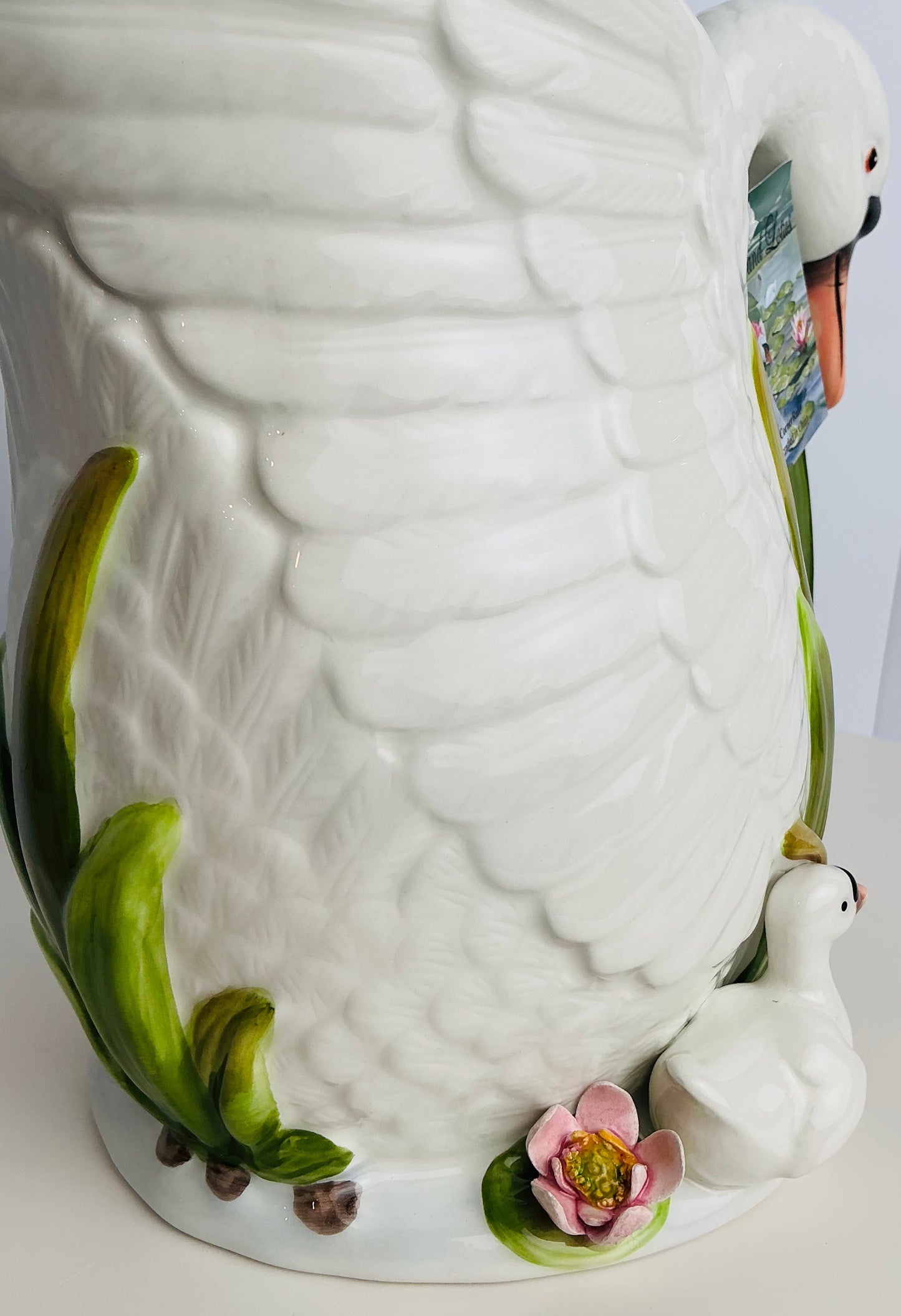 CornerRuby Swan and Lotus Ceramic Figurine – Handcrafted Pitcher & Tureen