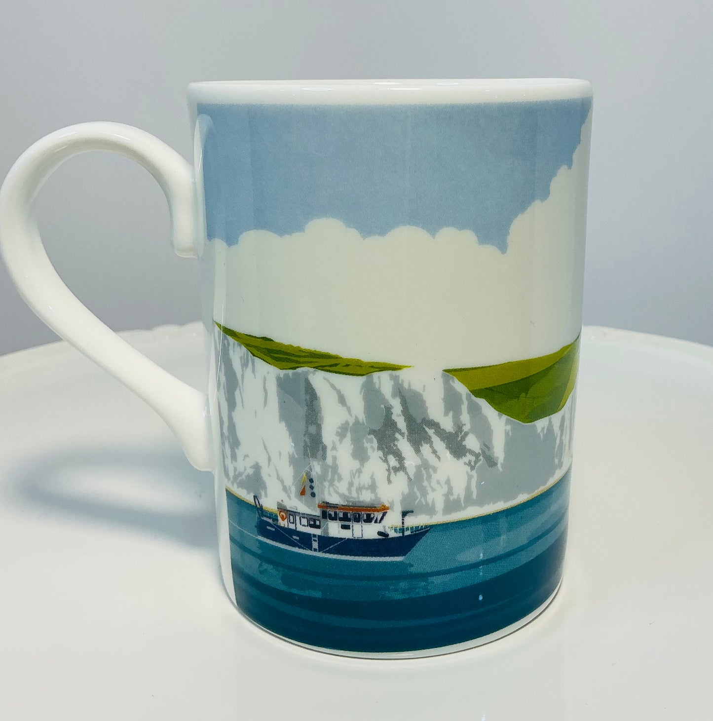 National Trust Exclusive China Set of 4 Different Themed Fine Bone China Mugs, Made in England
