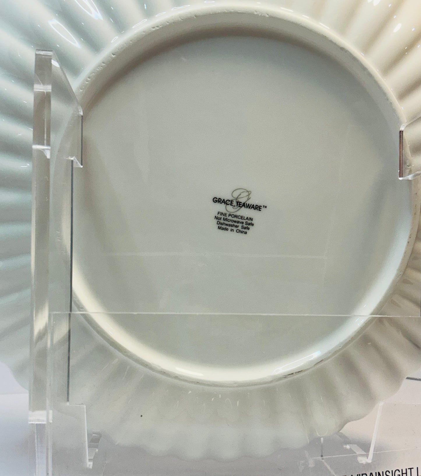 Grace’s Teaware 10.75” diameter/1.75”high White Fine Porcelain Shell w/ gold Rim Dinner Plate