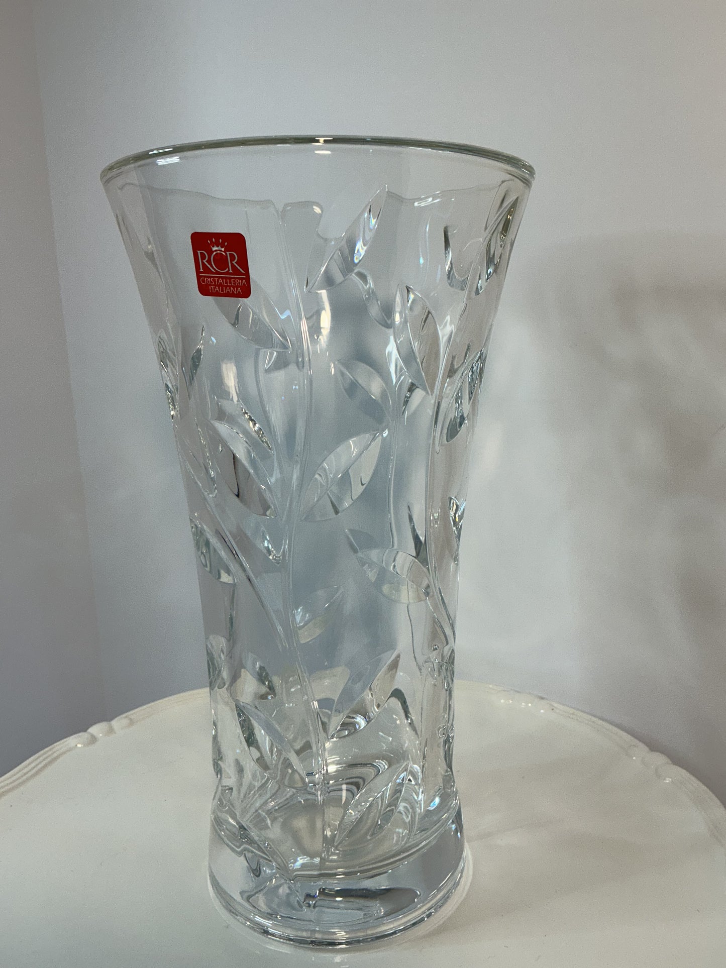 RCR Royal Crystal Rock Laurus Vintage Vase-11” Cut Crystal Floral Leaf Design,Made in Italy