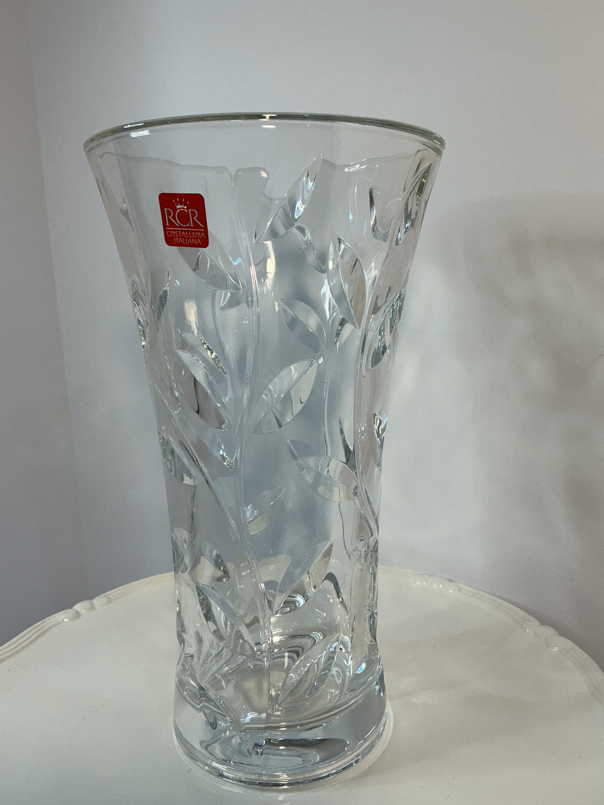 RCR Royal Crystal Rock Laurus Vintage Vase-11” Cut Crystal Floral Leaf Design,Made in Italy