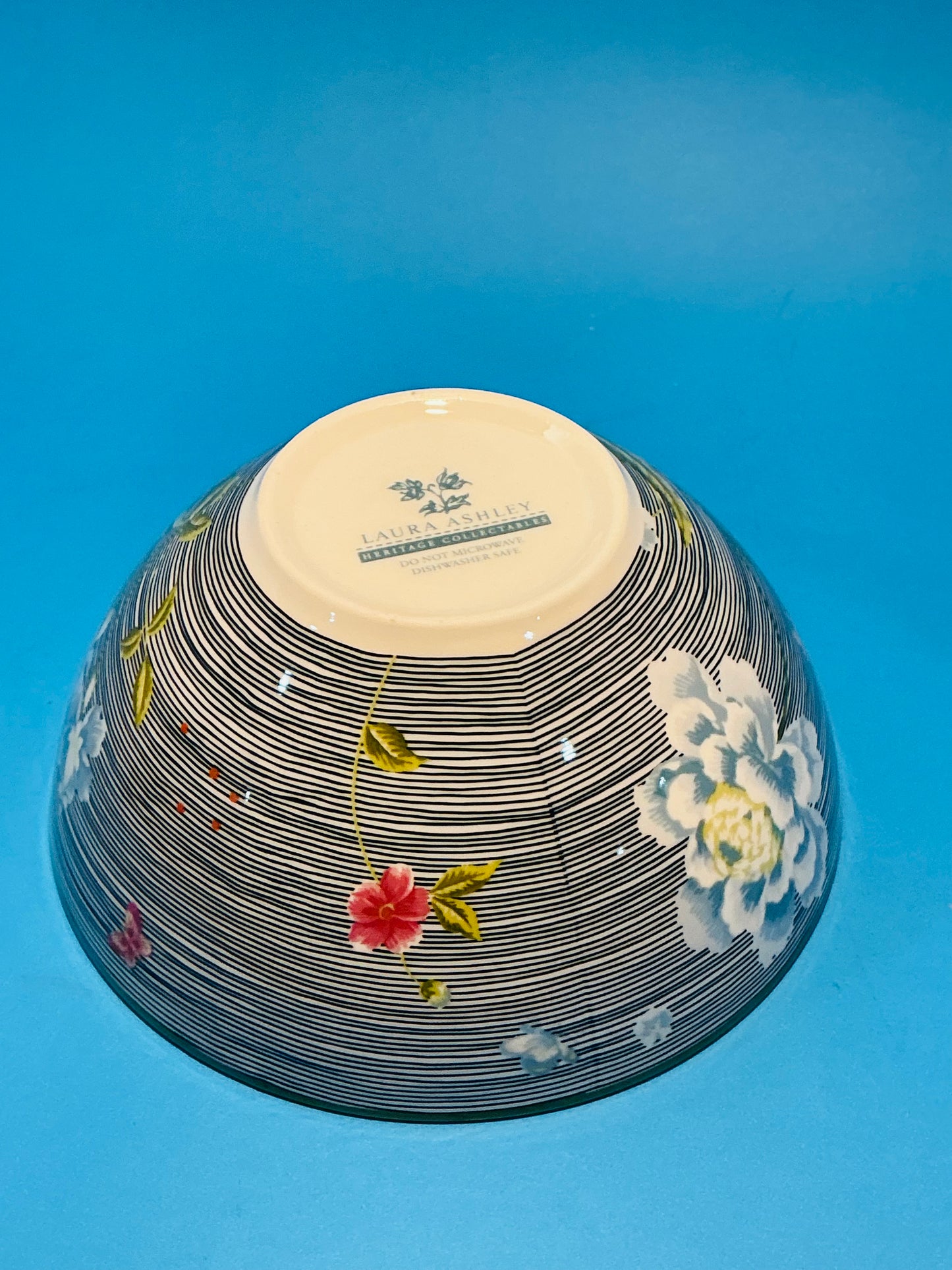 Laura Ashley Heritage Collectables set of 4 Bowls “Midnight Candy”Collection