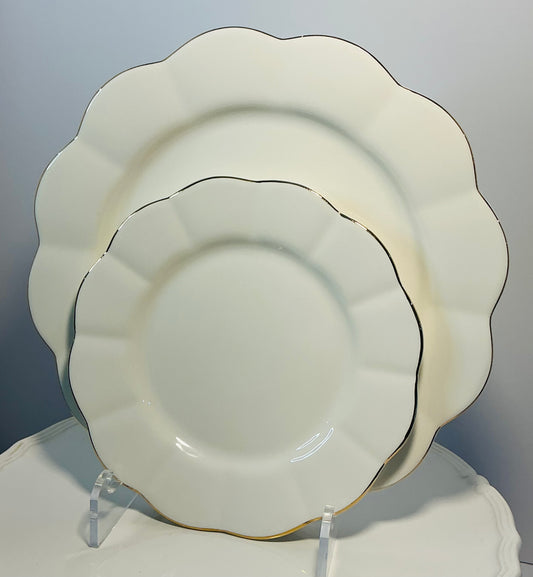 Grace’s Teaware White Gold Scallop Porcelain Set of 2 Plates ( 1 Dinner 10.5” & 1 Salad 8”)