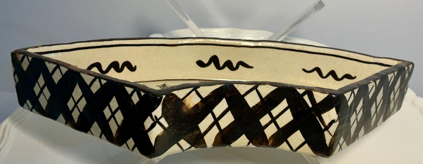 Vintage Japanese Kenzan-Ware Fan-Shaped Dish- Signed Ogata Kenzan Style, hand painted “Kenya”style mark on the base a tribute to the legendary 18th century master ogata kenzan. Traditional Kyoto-ware(kyo-yaki) characterized by its creamy crackle glaze han