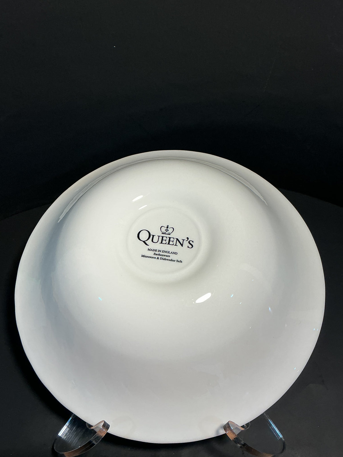 Queen’s Finlandia by Myofin/Churchill in staffordshier England from the  Georgian collection 6” Bowl
