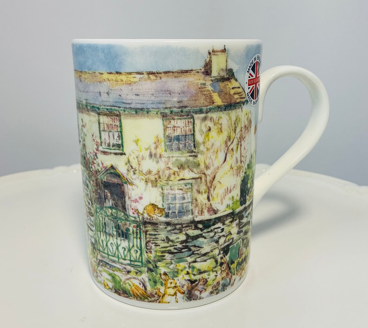 National Trust Exclusive China Set of 4 Different Themed Fine Bone China Mugs, Made in England