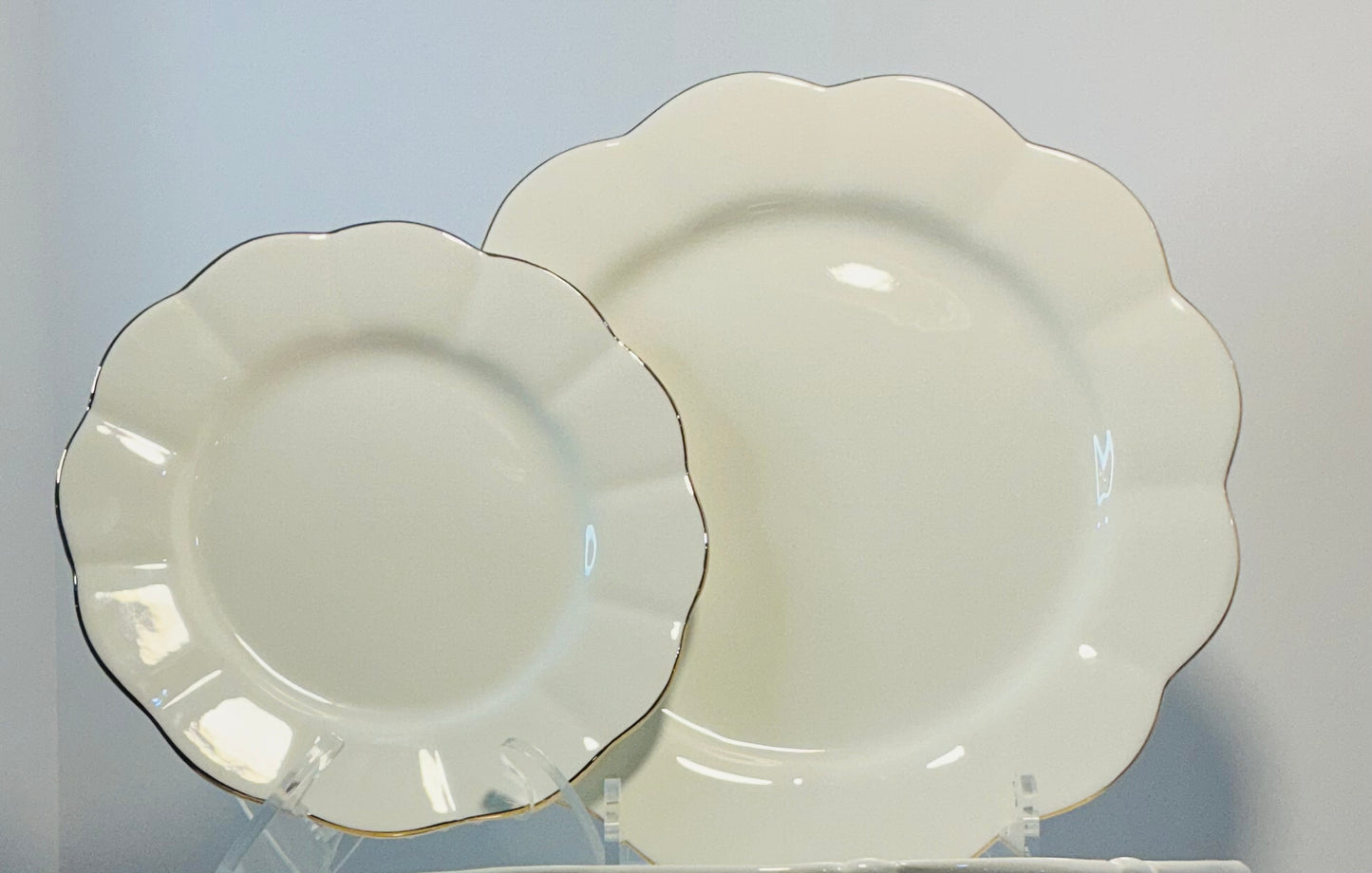 Grace’s Teaware White Gold Scallop Porcelain Set of 2 Plates ( 1 Dinner 10.5” & 1 Salad 8”)