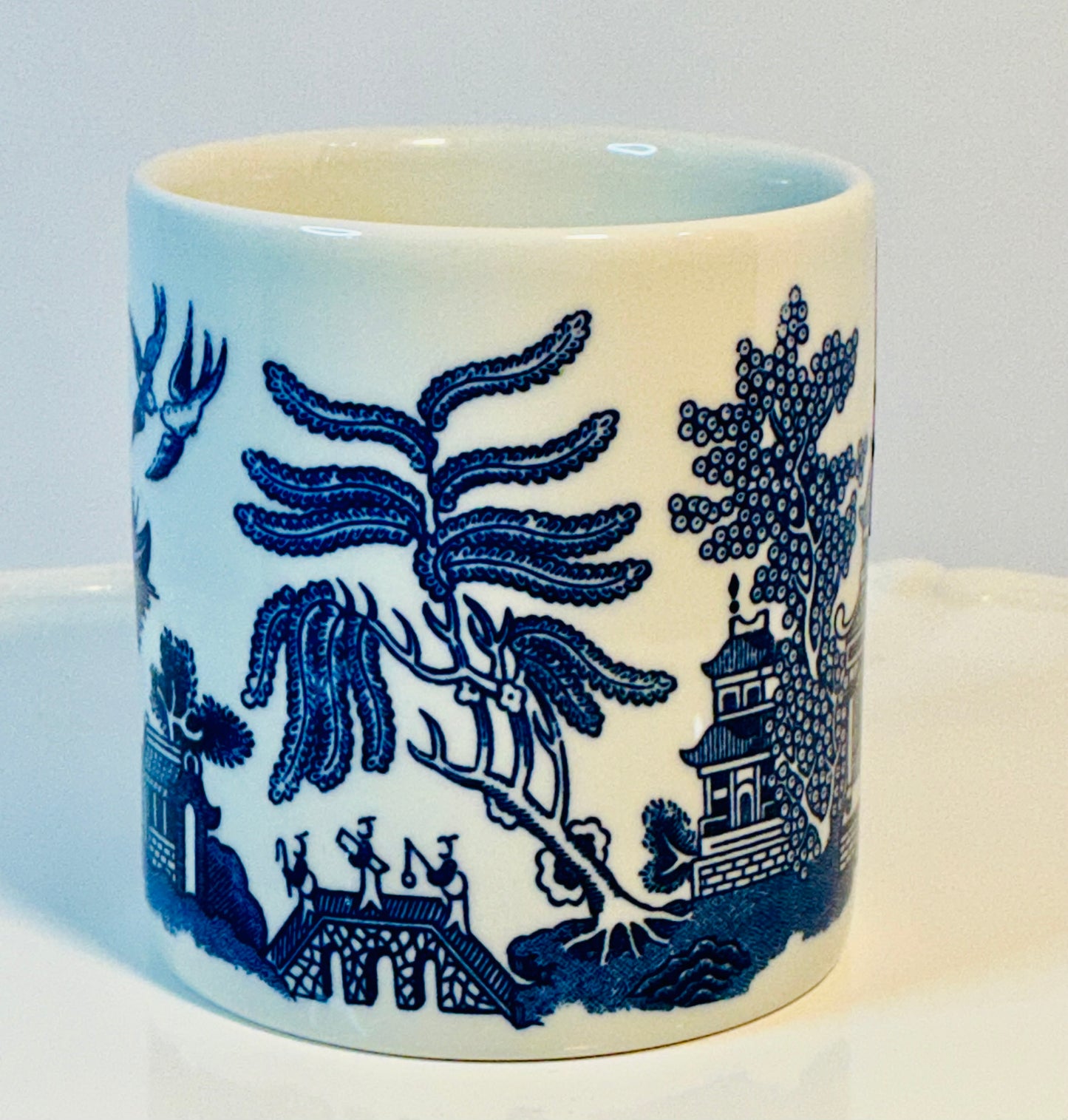 Queen’s Churchill Blue Willow Venus Mug Made in England