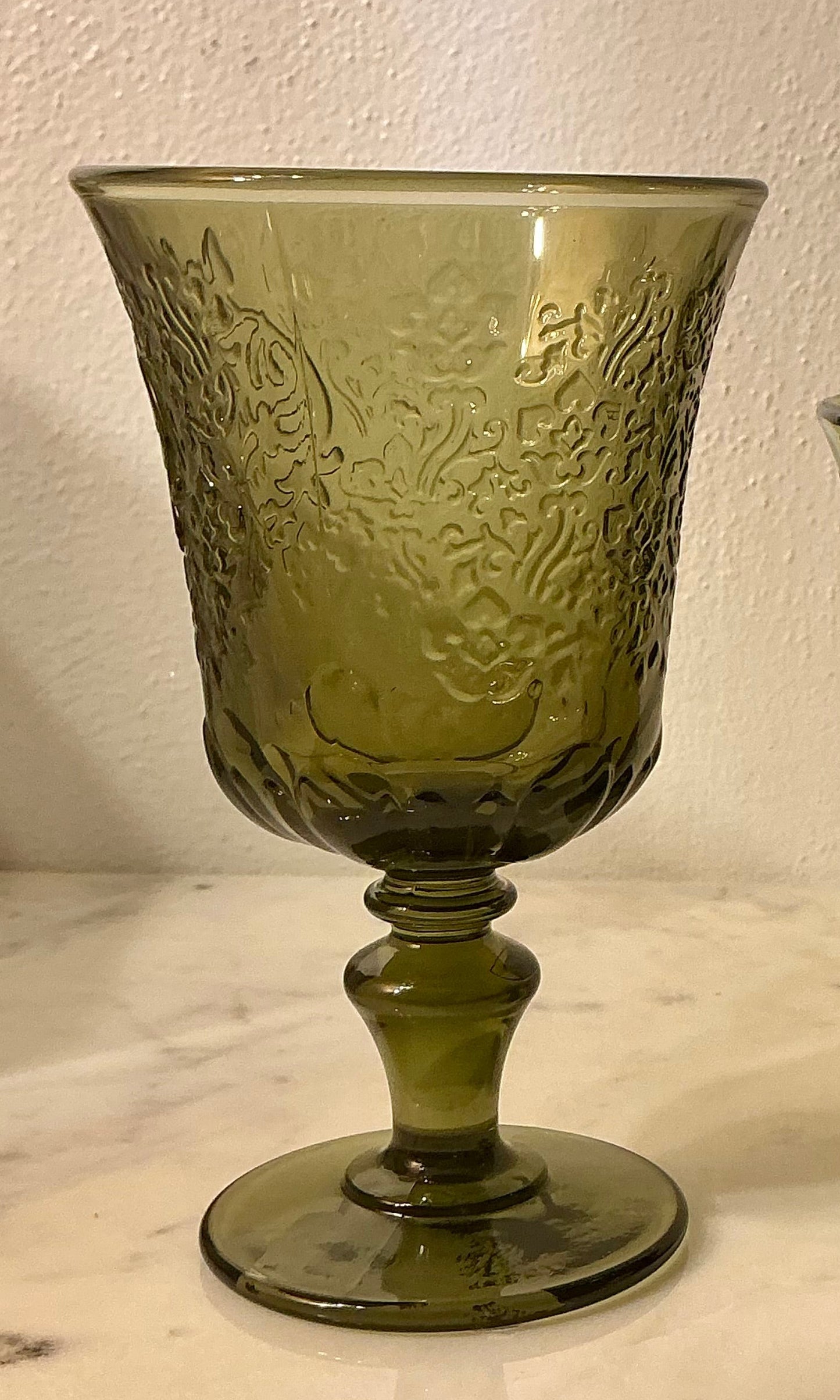 La Rochère Amboise 6 oz / Wine Glass Olive Green