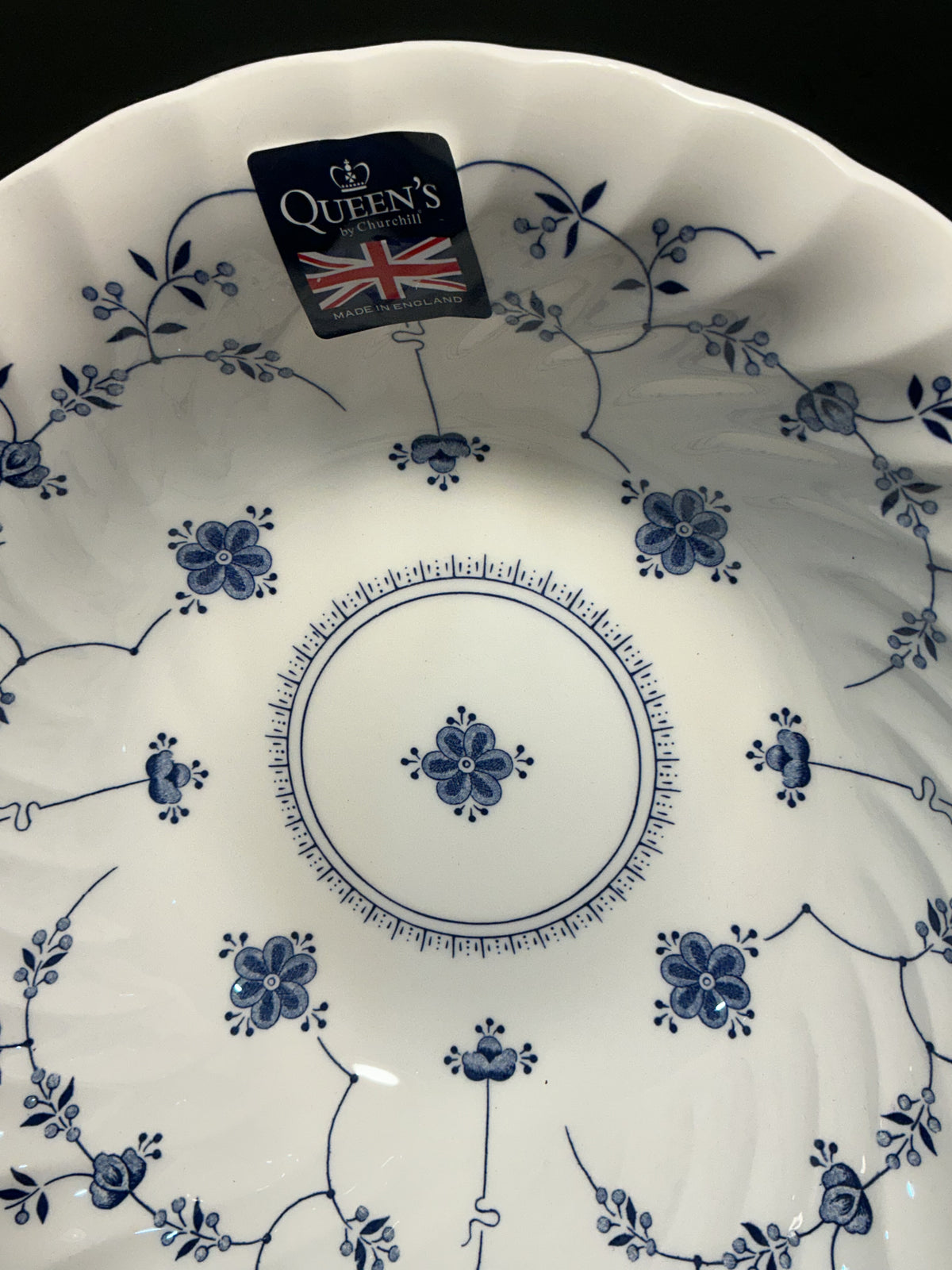 Queen’s Finlandia by Myofin/Churchill in staffordshier England from the  Georgian collection 6” Bowl