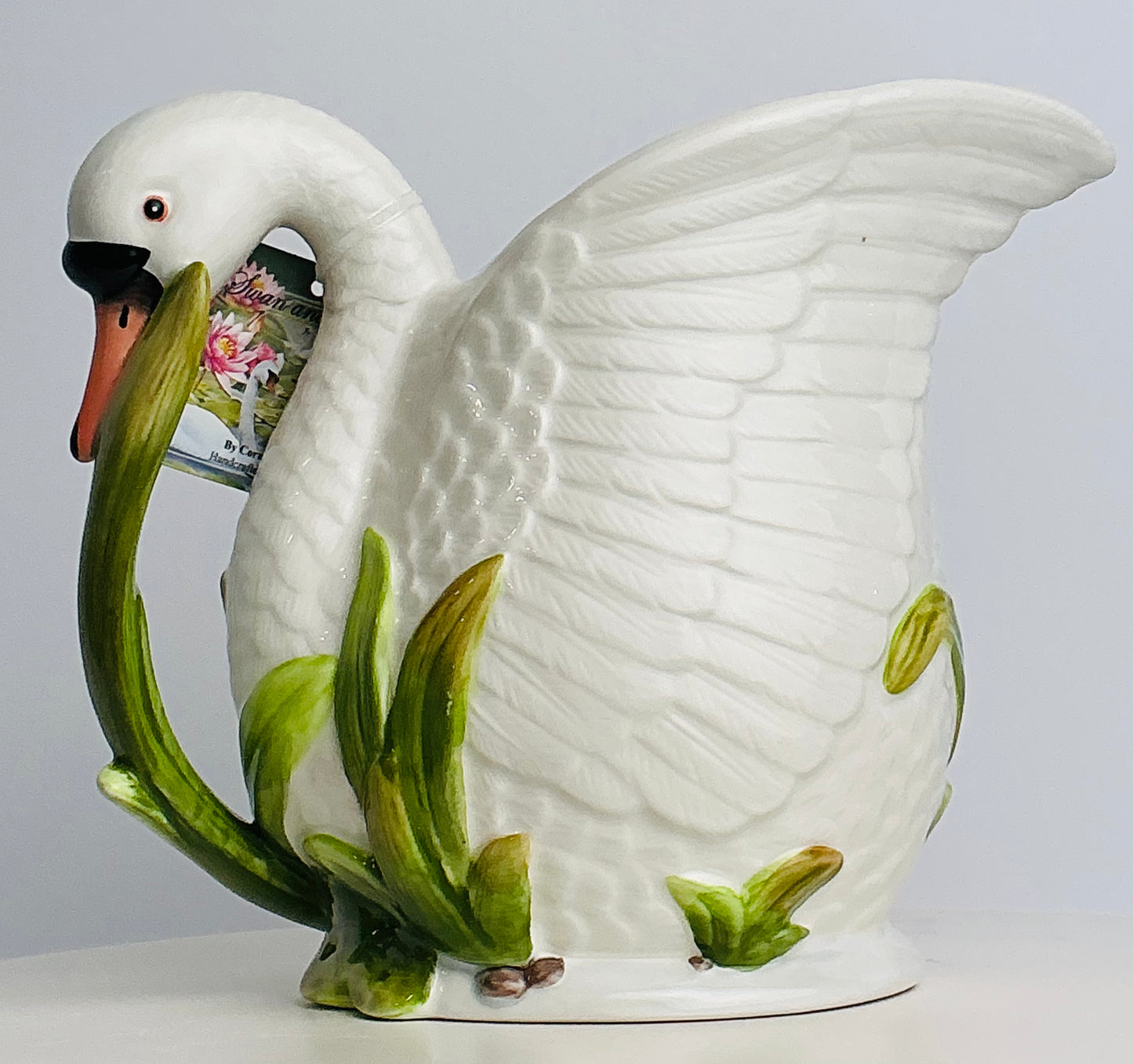 CornerRuby Swan and Lotus Ceramic Figurine – Handcrafted Pitcher & Tureen