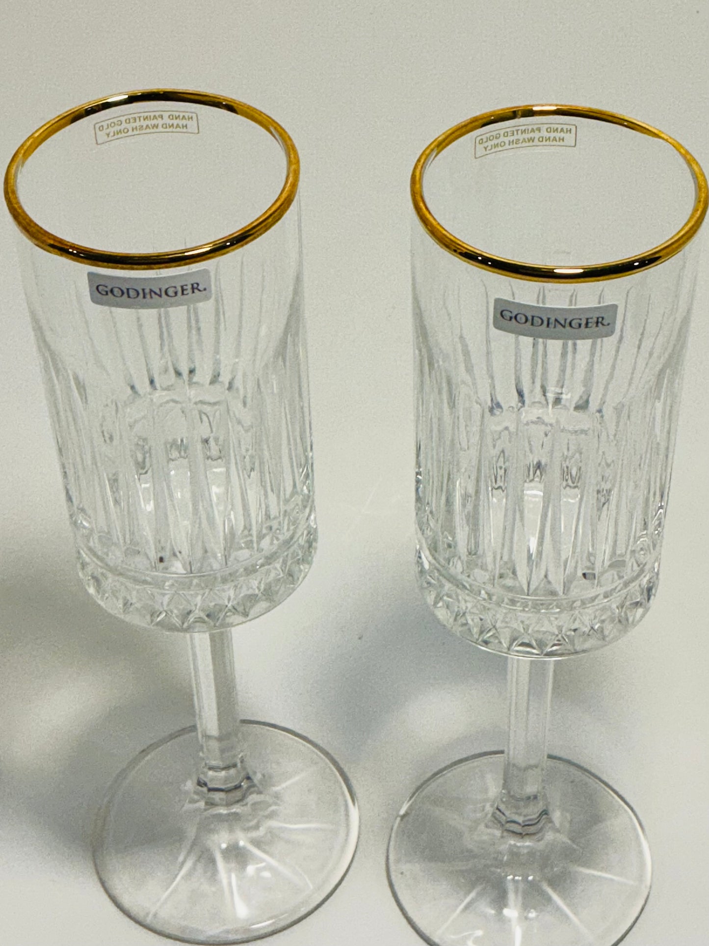 Godinger set of 2 Champagne Flute Glasses with Gold Trim 8oz