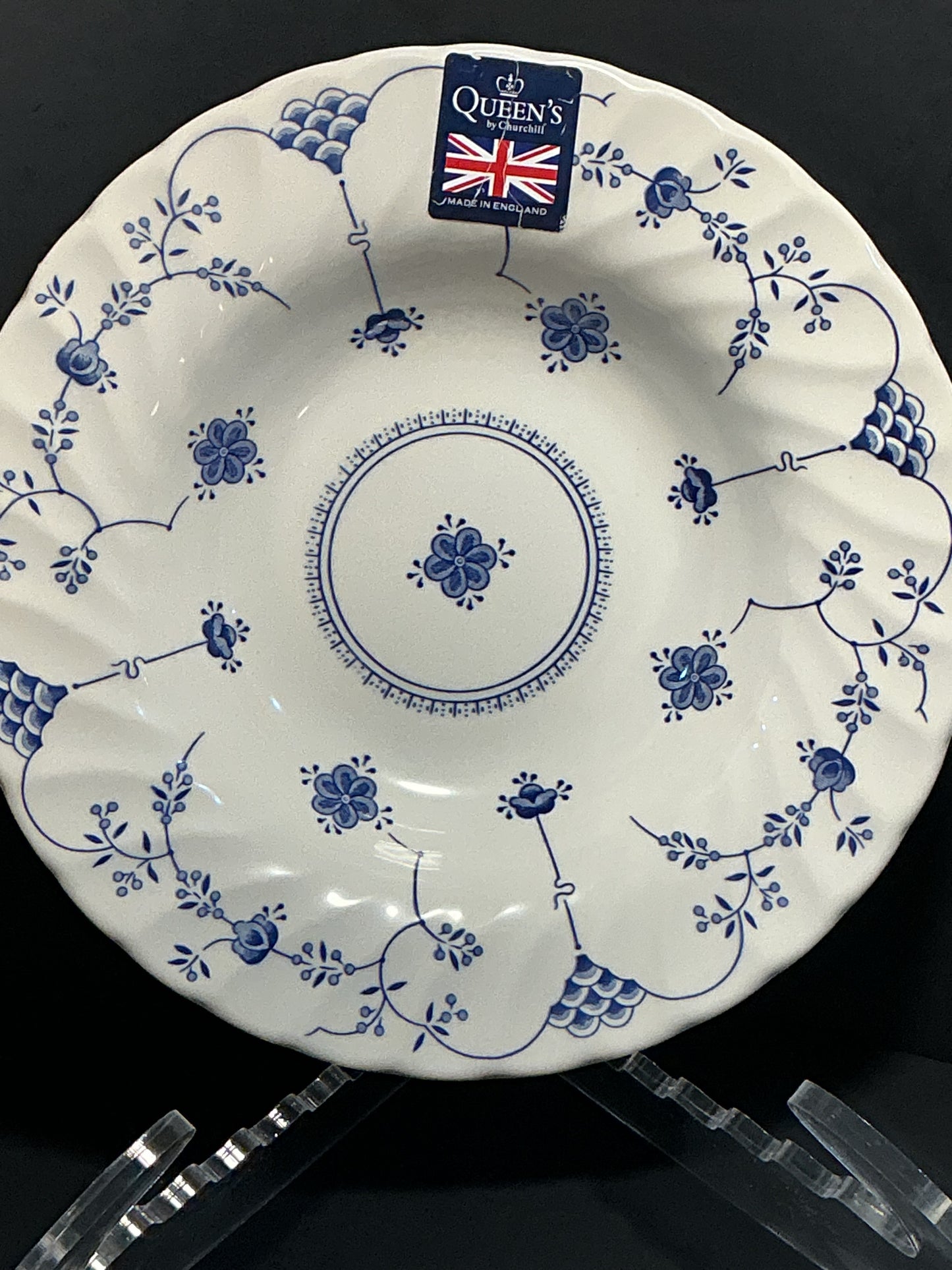 Queen’s Finlandia by Myofin/Churchill in staffordshier England from the  Georgian collection 8.5” Pasta/Soup Bowl