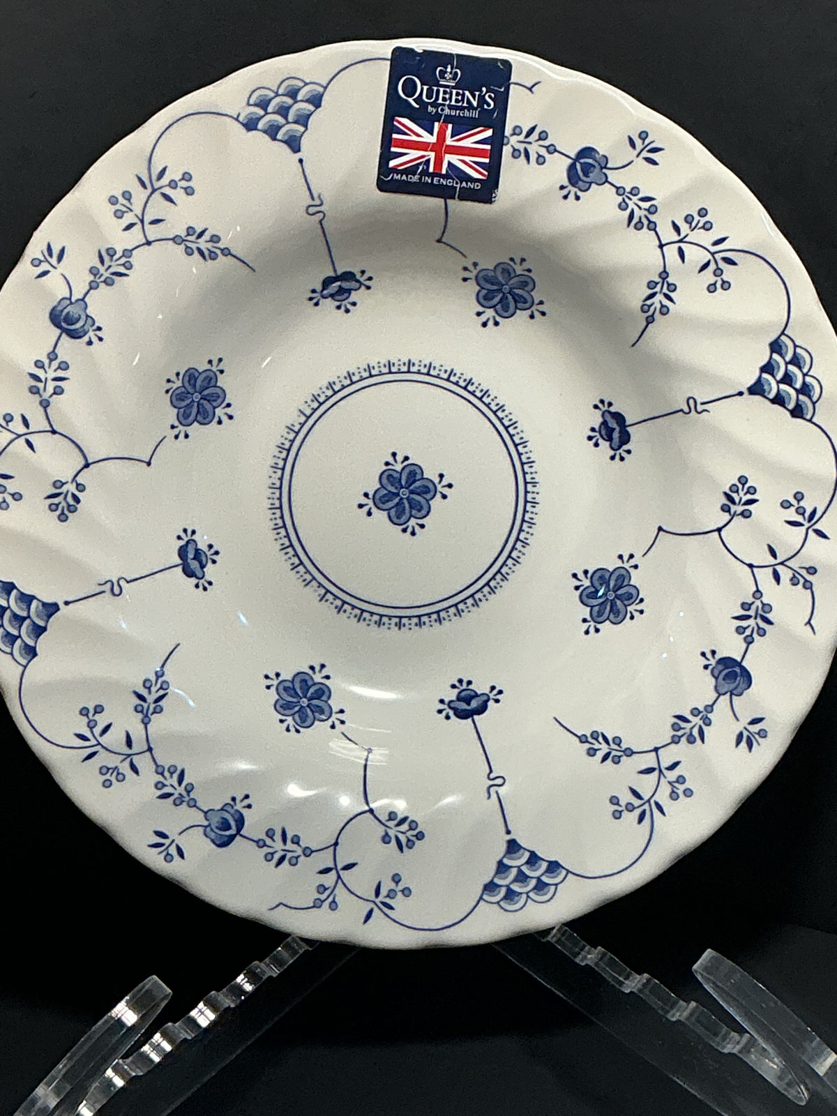 Queen’s Finlandia by Myofin/Churchill in staffordshier England from the  Georgian collection 8.5” Pasta/Soup Bowl