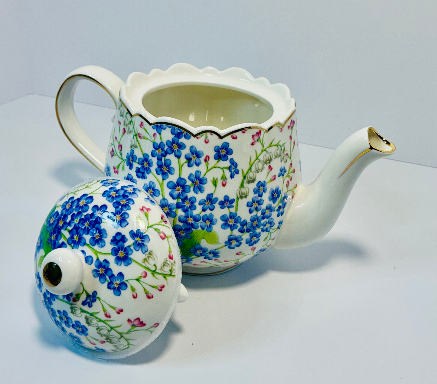 Grace’s Teaware Fine Porcelain 7 pcs Set Blue,Pink Floral