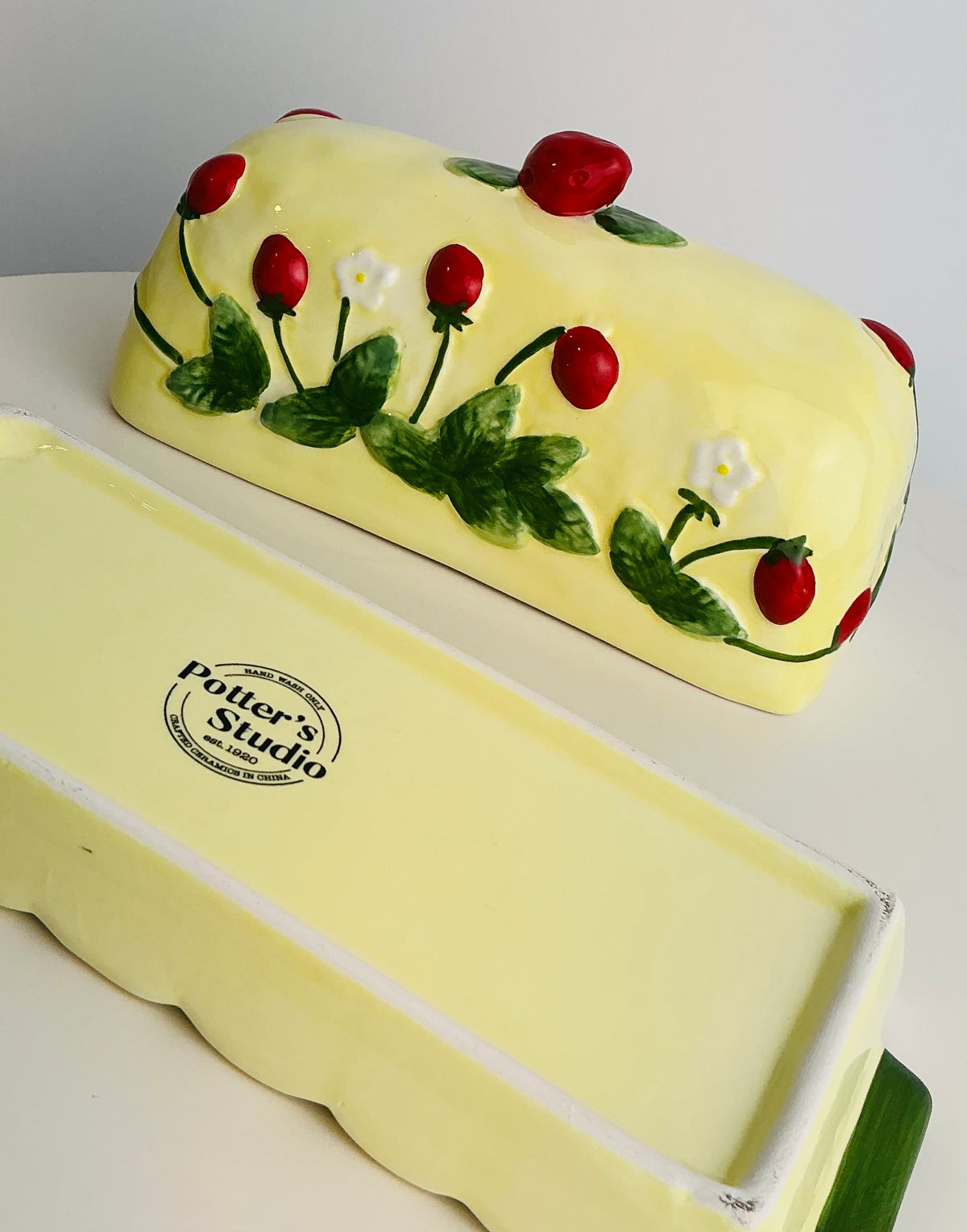 Potter's Studio Strawberry Butter Dish with Lid | Yellow Ceramic 3D Relief | Vintage Farmhouse Kitchen Décor