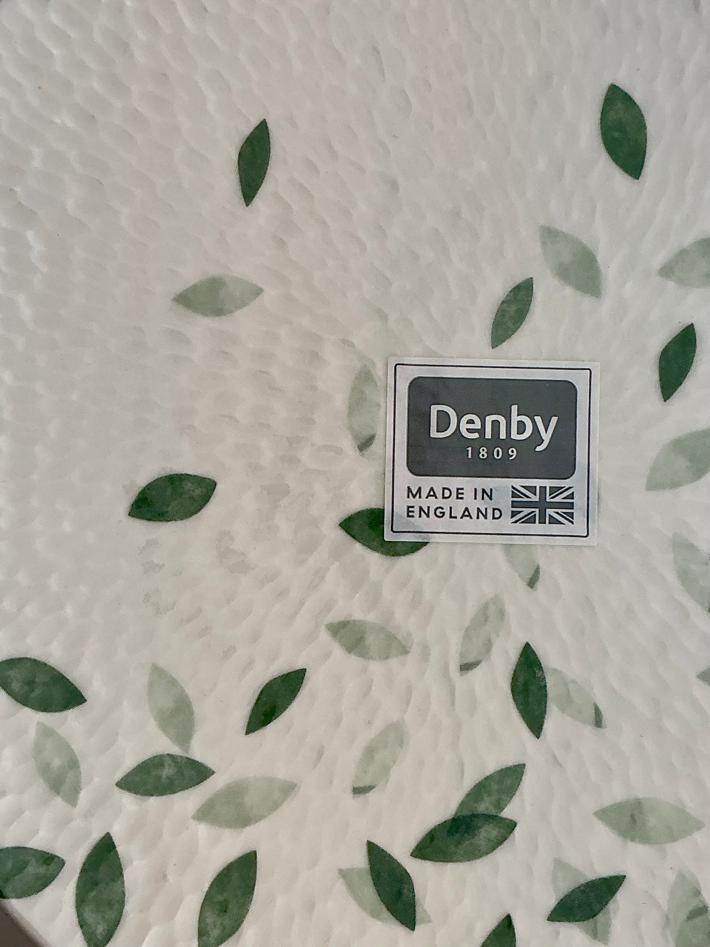 Denby Greenhouse Medium Plate – Green Leaf | 8¾" | Est. 1809